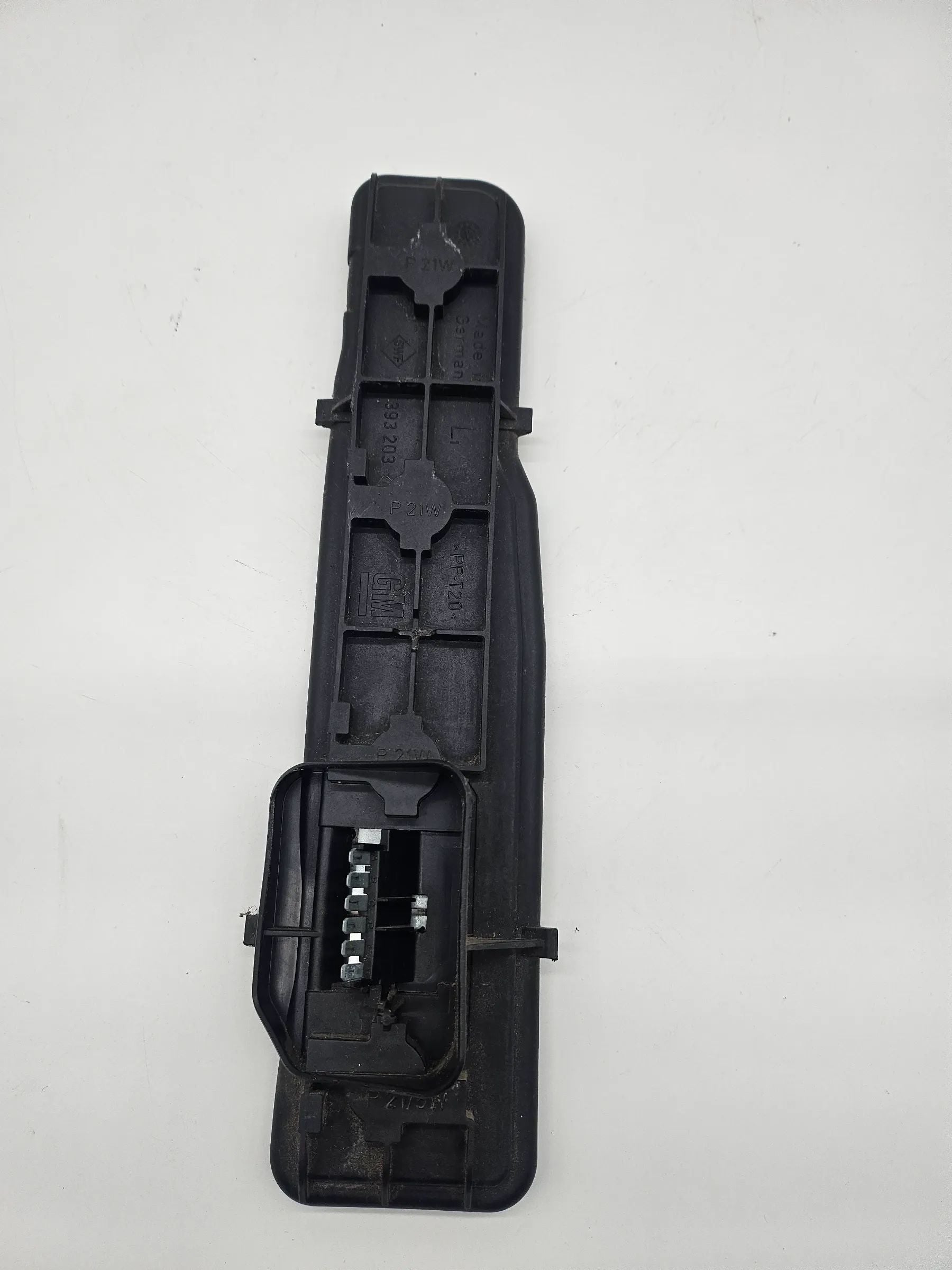 Opel Astra G Caravan Support de Lampe Feu Arrière Gauche 393203