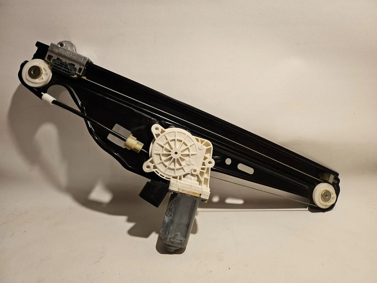 BMW E60 E61 Alzacristallo Posteriore Sinistro Originale 7034387 7075673