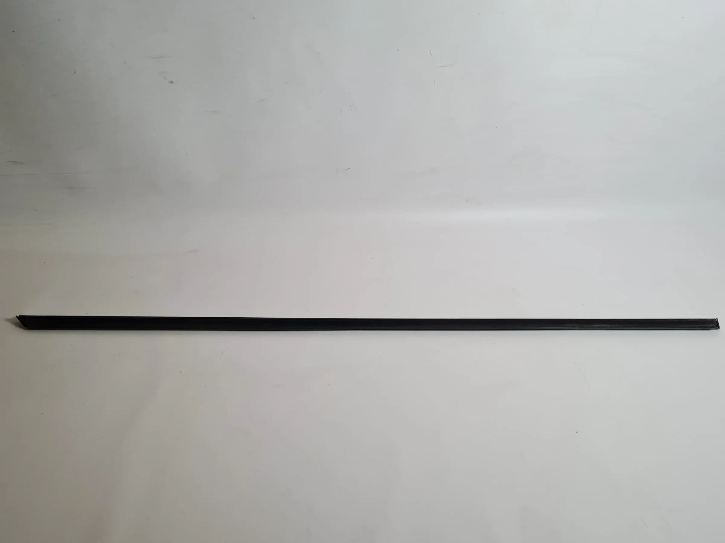 Mini One (R50/R53) Türleiste Zierleiste Links (an 7039865) (Original)