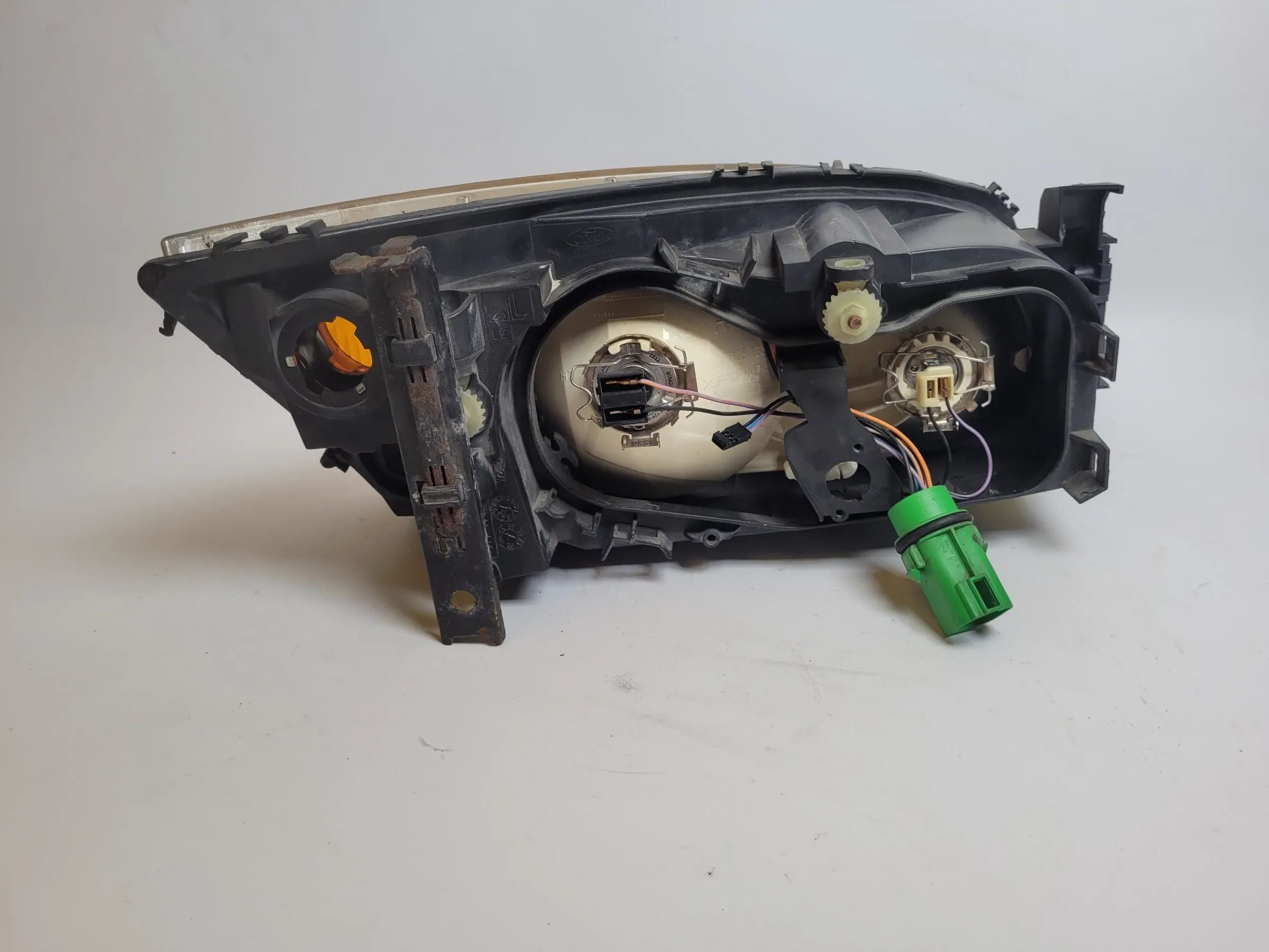 Ford Mondeo III 3 BW/B4/B5 Scheinwerfer/Frontleuchte Links 1S7113006AL