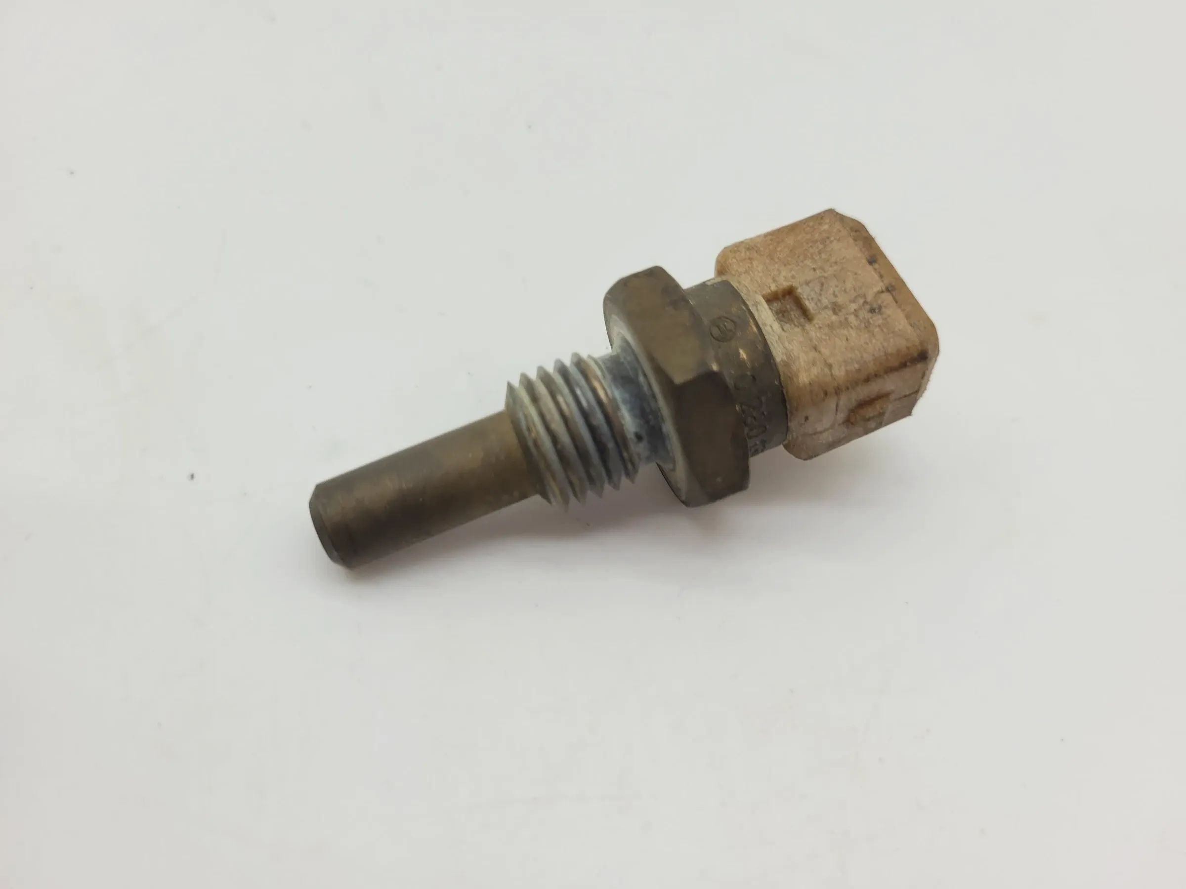 BMW 5er E28 E34 6er E24 7er E23 E32 Kühlflüssigkeit Temperaturfühler 0280130023