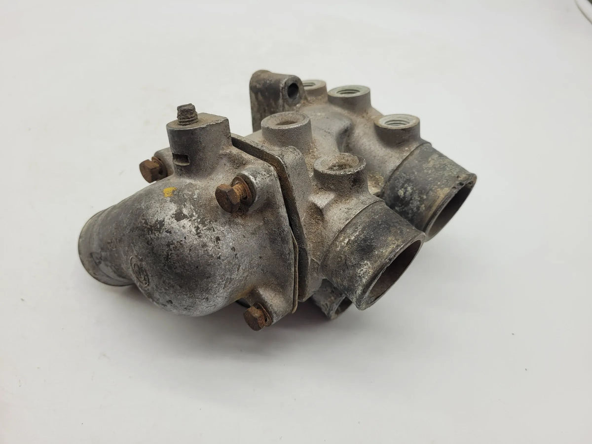 BMW 5er E28 E34 6er E24 7er E23E32 Thermostatgehäuse Thermostat 1710959 1250351