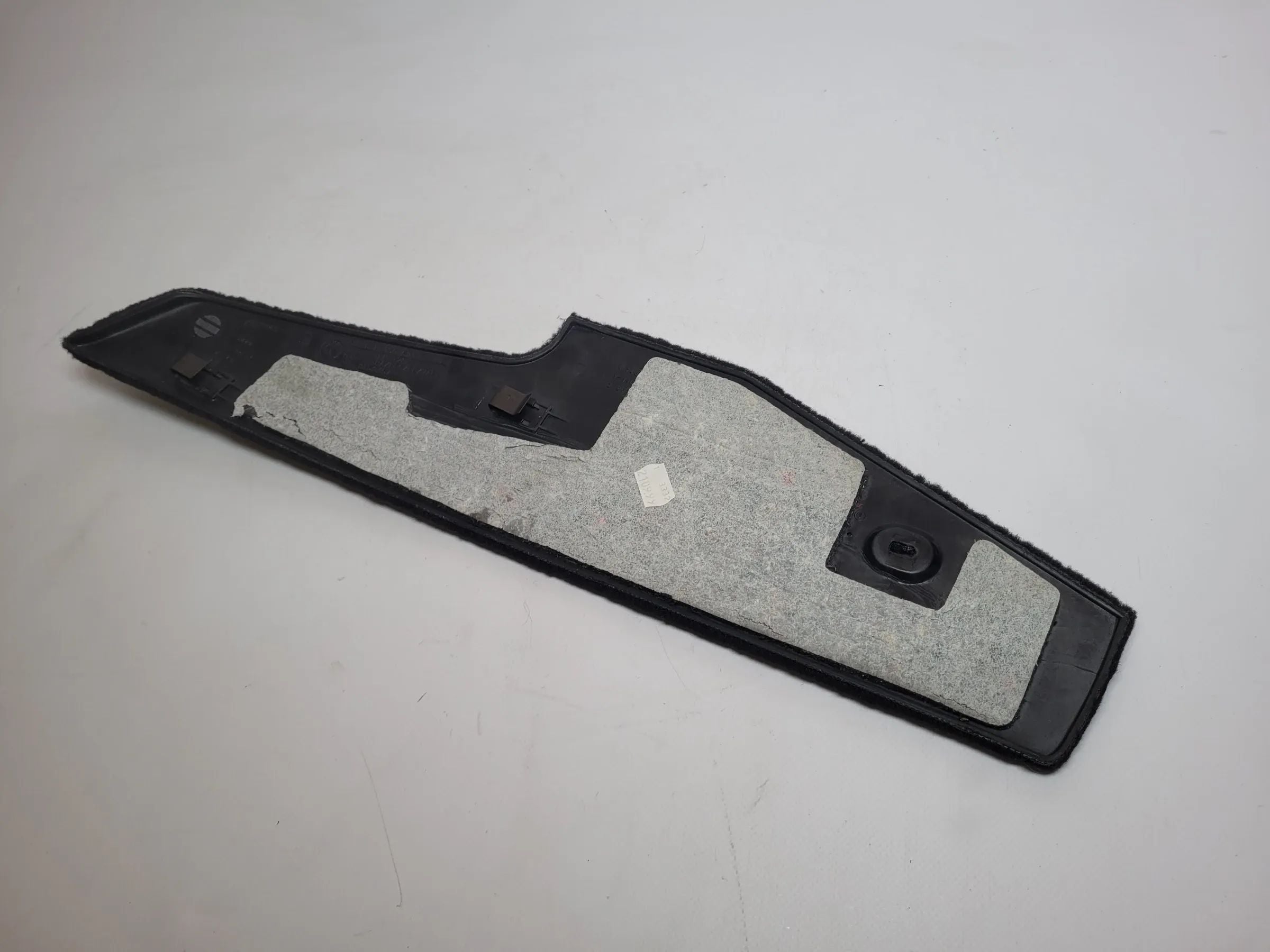 BMW 5er Touring Mittelkonsole Verkleidung Teppich Links 51.16-8159691 Original