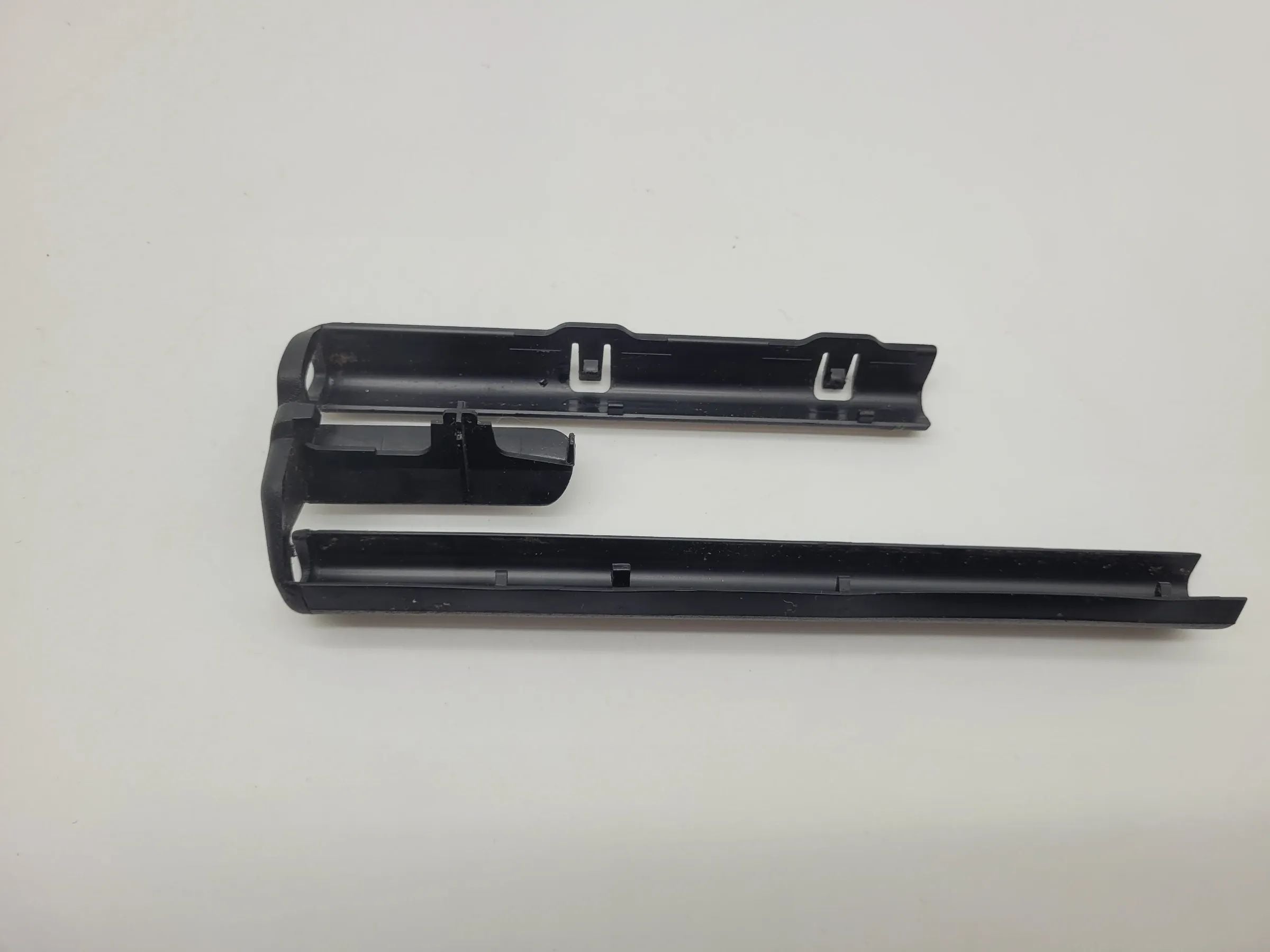 BMW 7er E38 Abdeckung Sitzschiene Rechts Vorne 52.10-8207206 Original