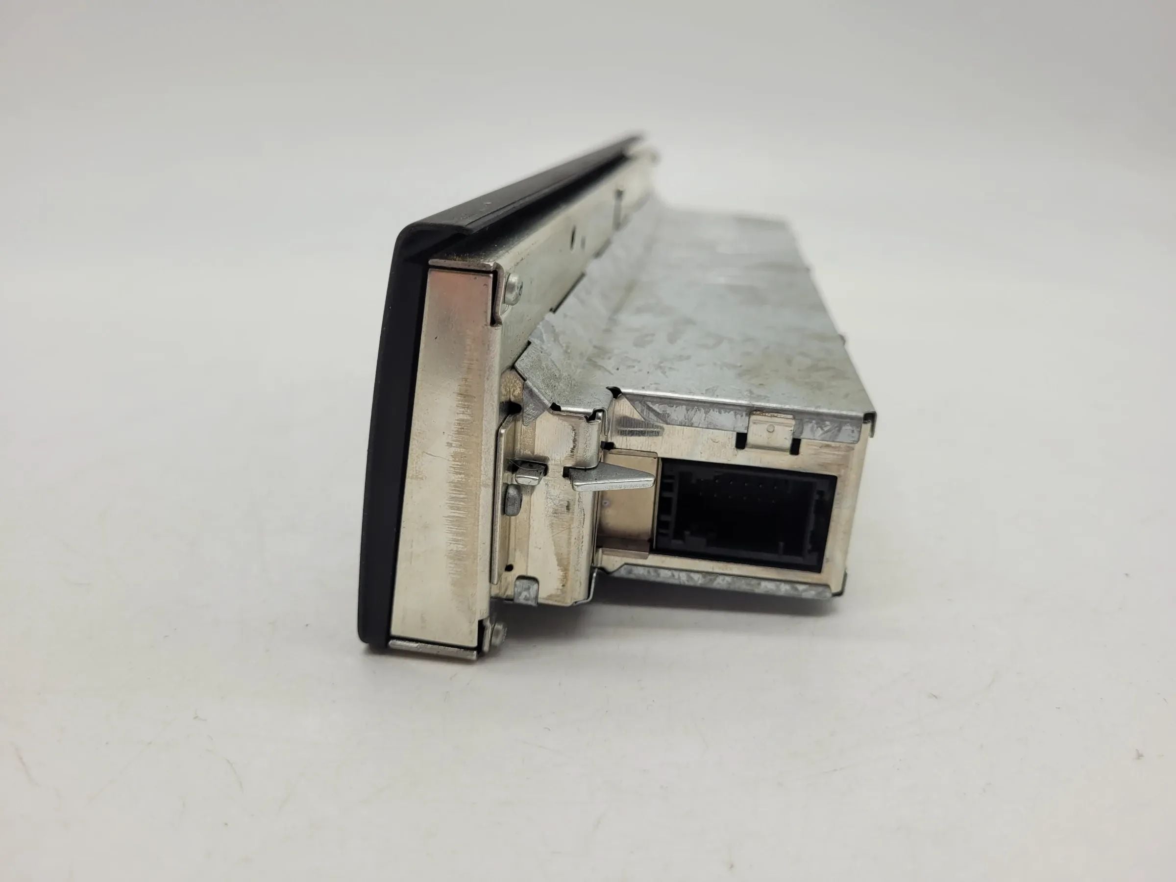 BMW 5er Touring E39 Display Bordcomputer Radio 65.82-8384929 Original