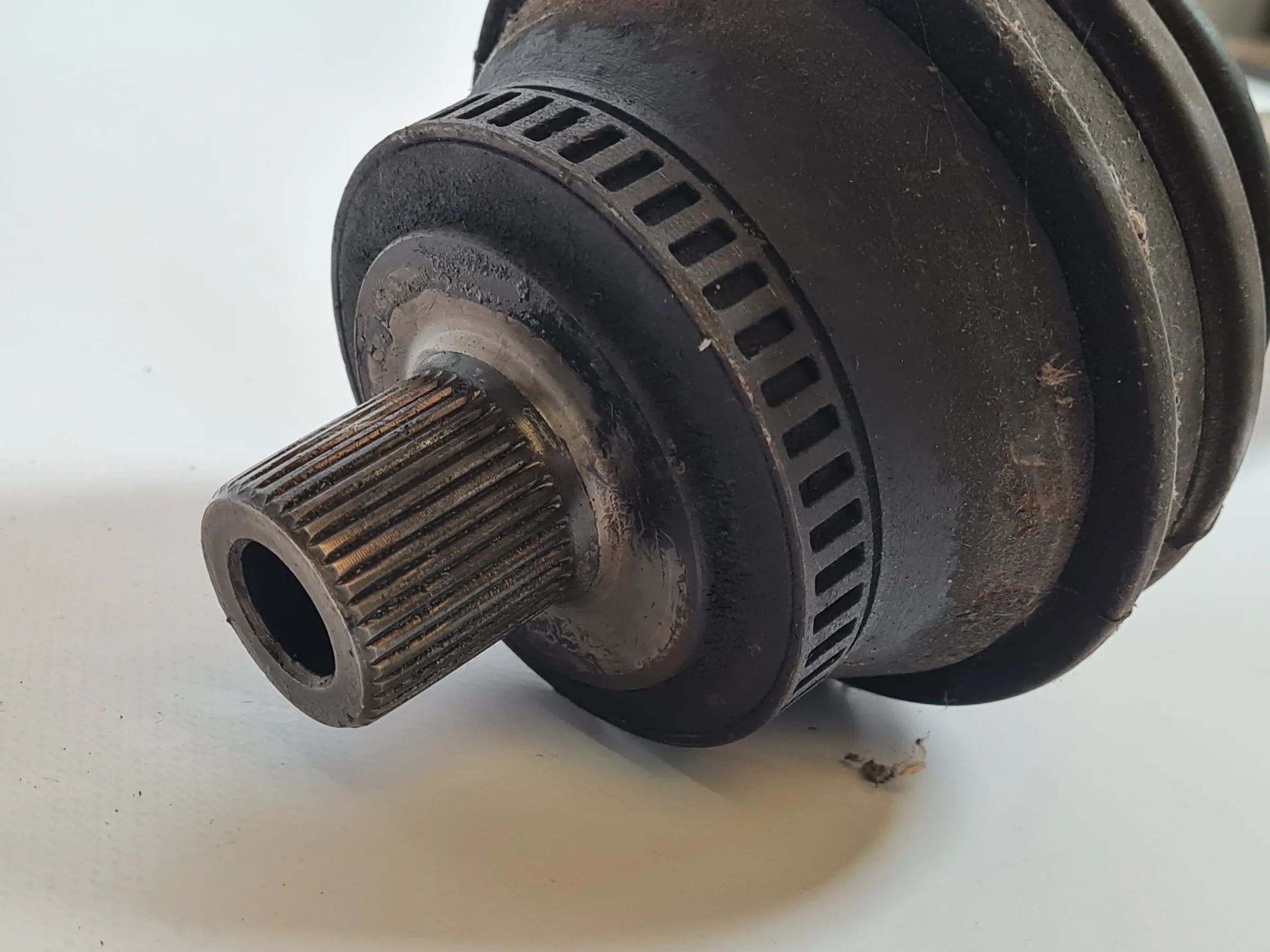 Audi A6 4B2/4B4 2.4 V6 Antriebswelle Rechts 4B0407272C (Original)
