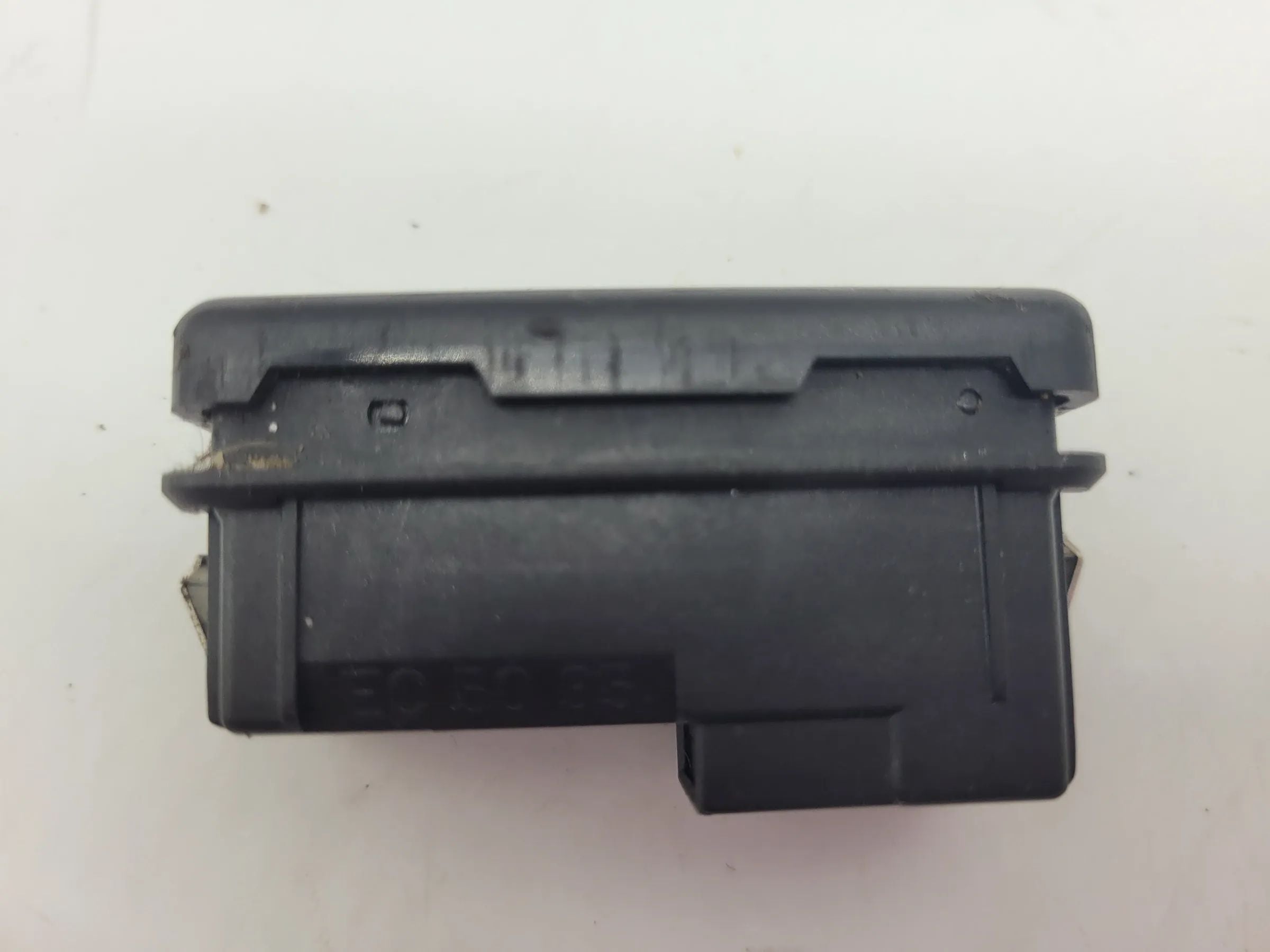 BMW 5er Touring E39 Warnblinkschalter 8350947 (Original)