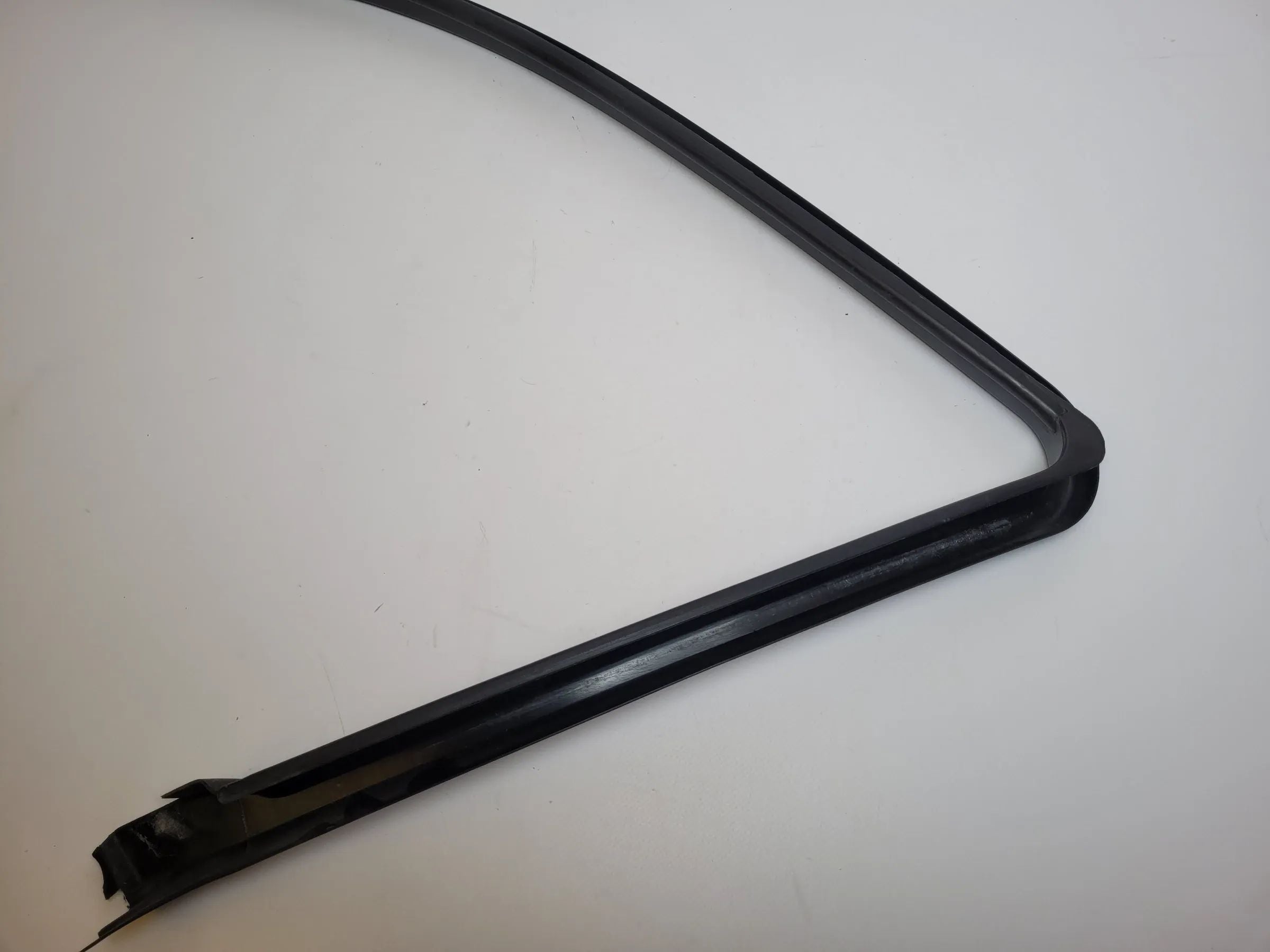 BMW 5er Touring E39 Blende Fensterrahmen Tür Links Vorne 8183731A Original