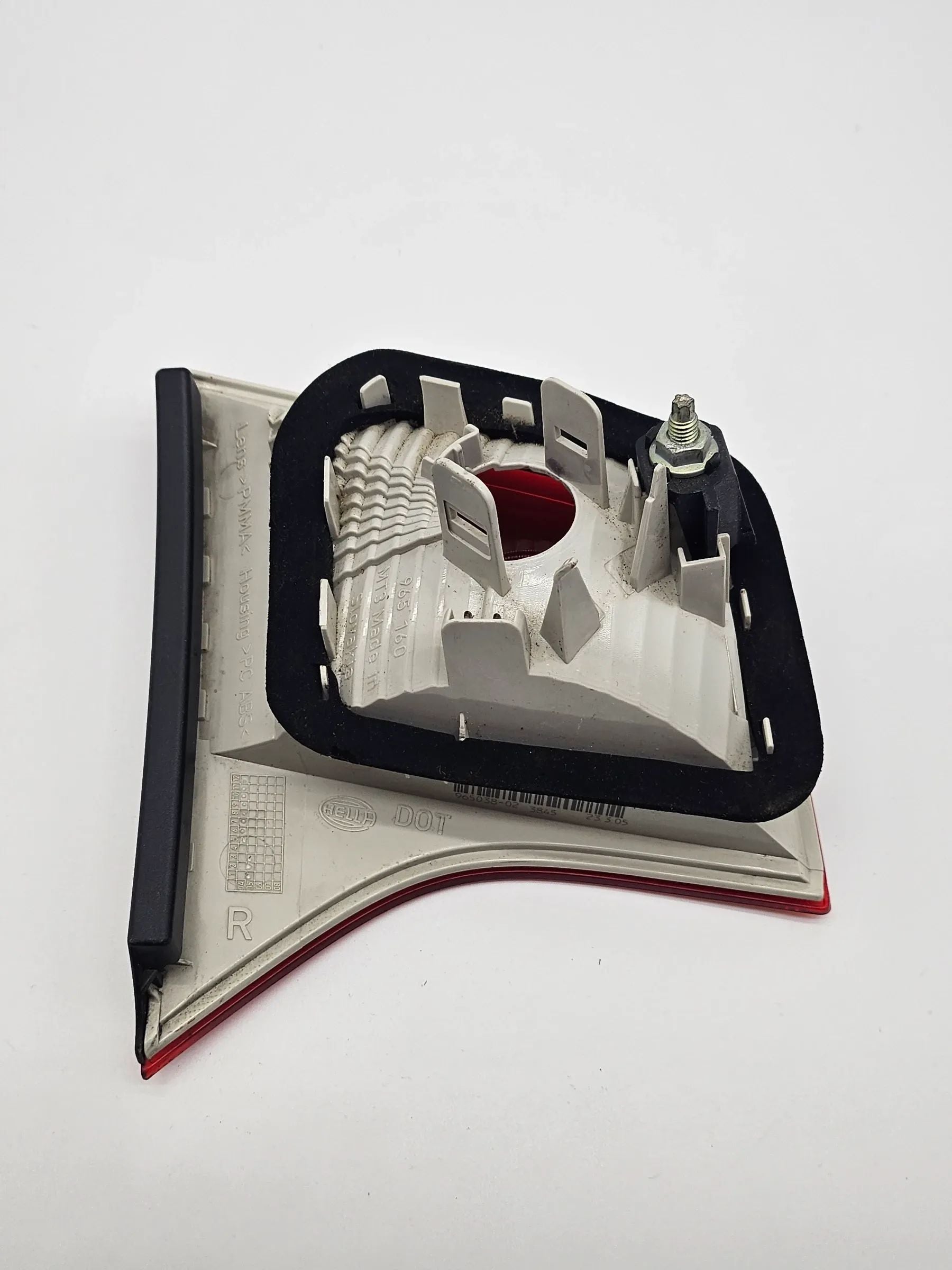Oryginalna tylna lampa prawa wewnętrzna Audi A4 8E B7 Limo 8E5945094