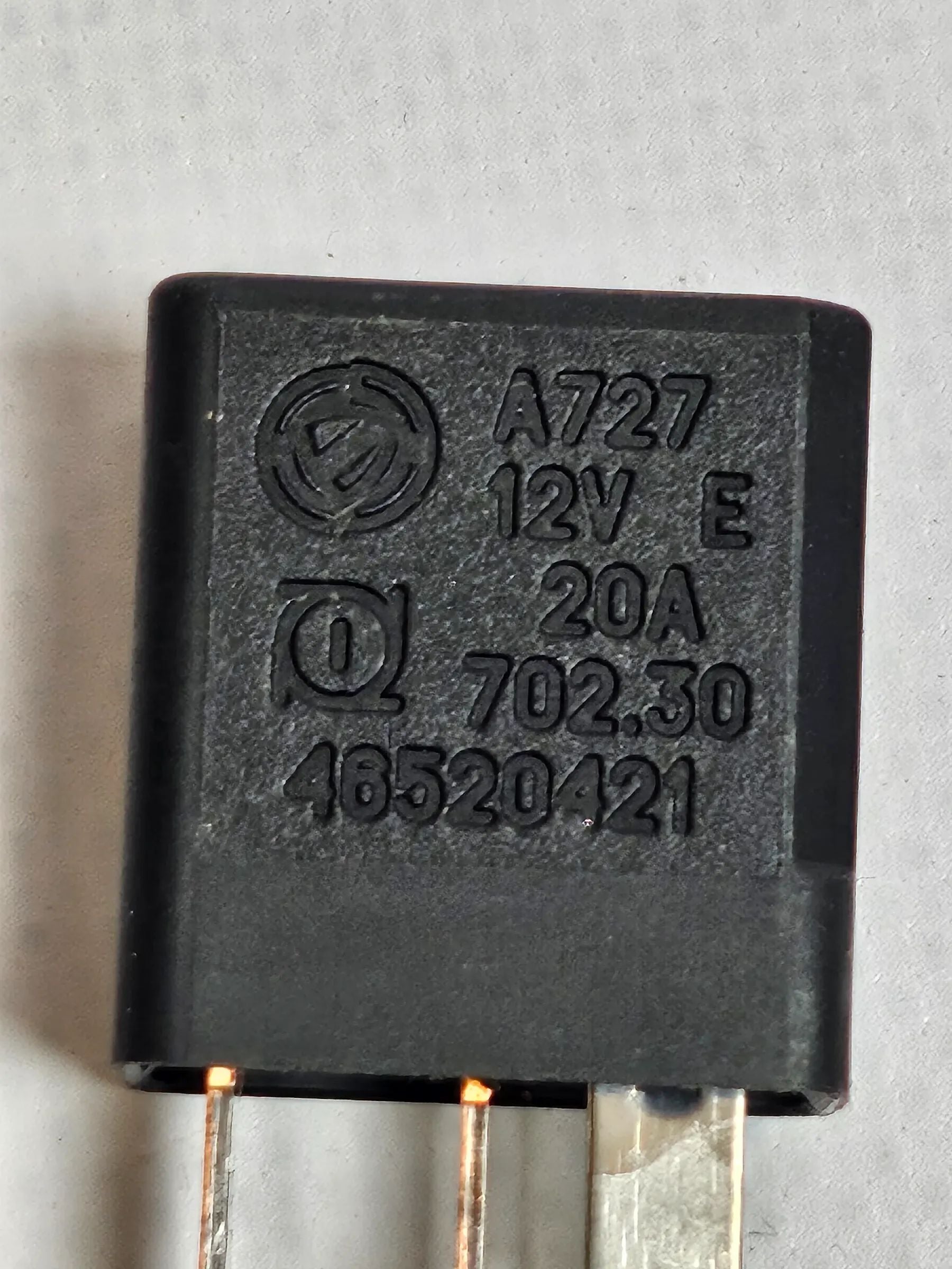 Original Fiat Relais, 4-polig, 20A, schwarz, 702.30, 46520421