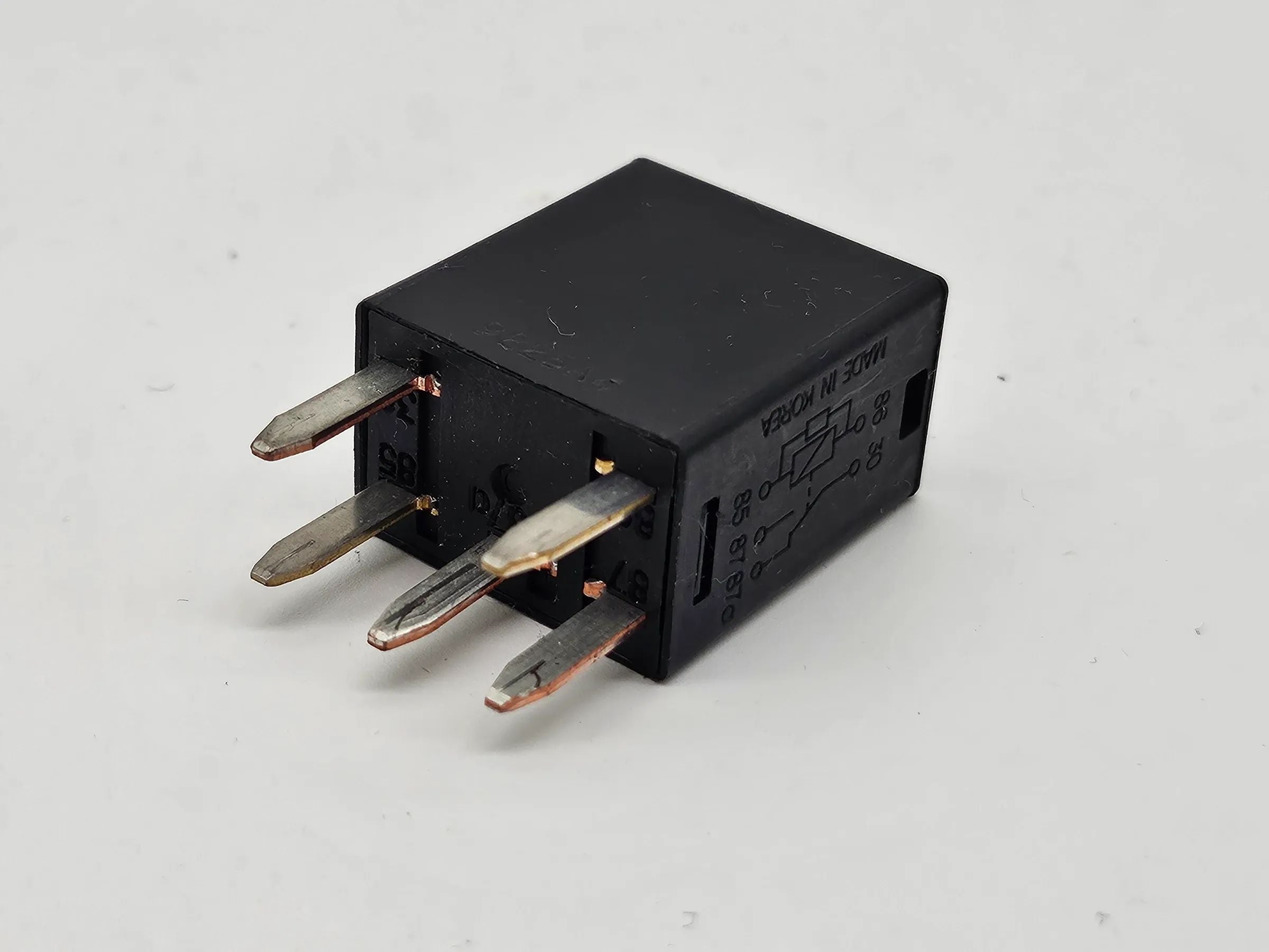 รีเลย์มัลติฟังก์ชัน Delphi สำหรับ Cadillac Chevrolet Hummer Isuzu Kia Opel Suzuki