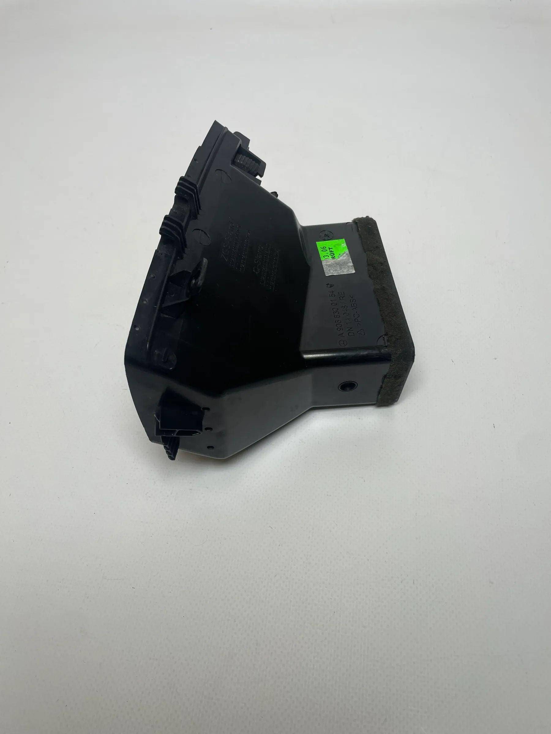 Original Mercedes VW Crafter Sprinter (B906/2E) Luftdüse Rechts A9068300154