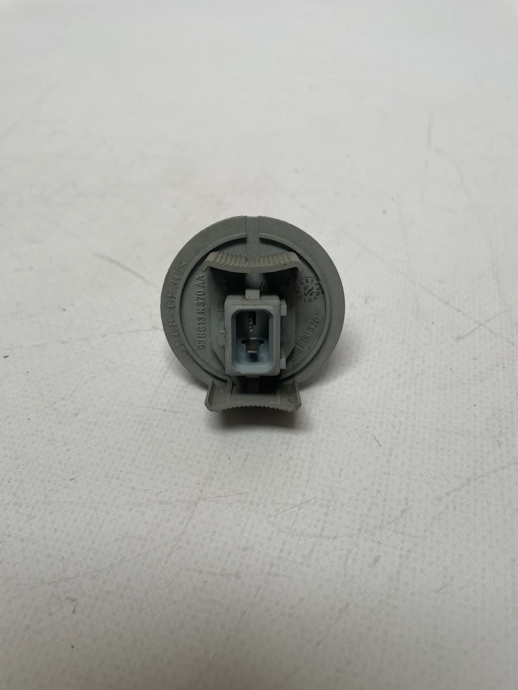 Original Ford Fiesta III 3 Courier Mazda 121(GFJ/DB) Lampenträger  B15F00870