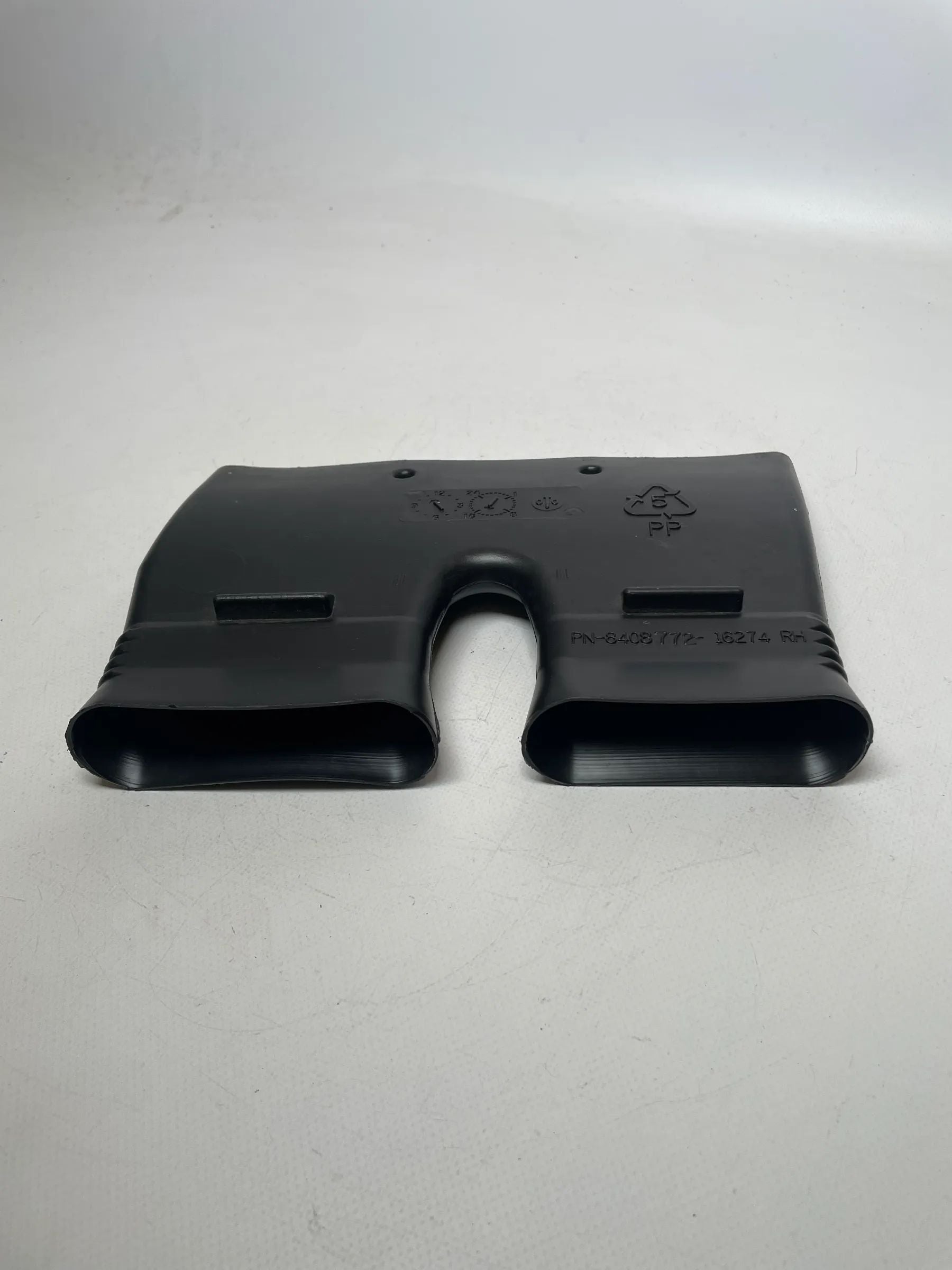 Original BMW X3 (E53) conduit de chauffage droit arrière 8408772