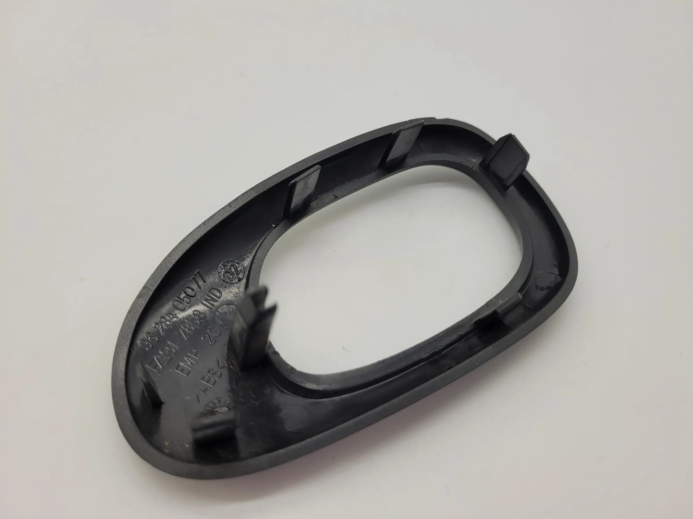 Original Peugeot 206CC (2D) Türgriff Blende Abdeckung Links 9628405077