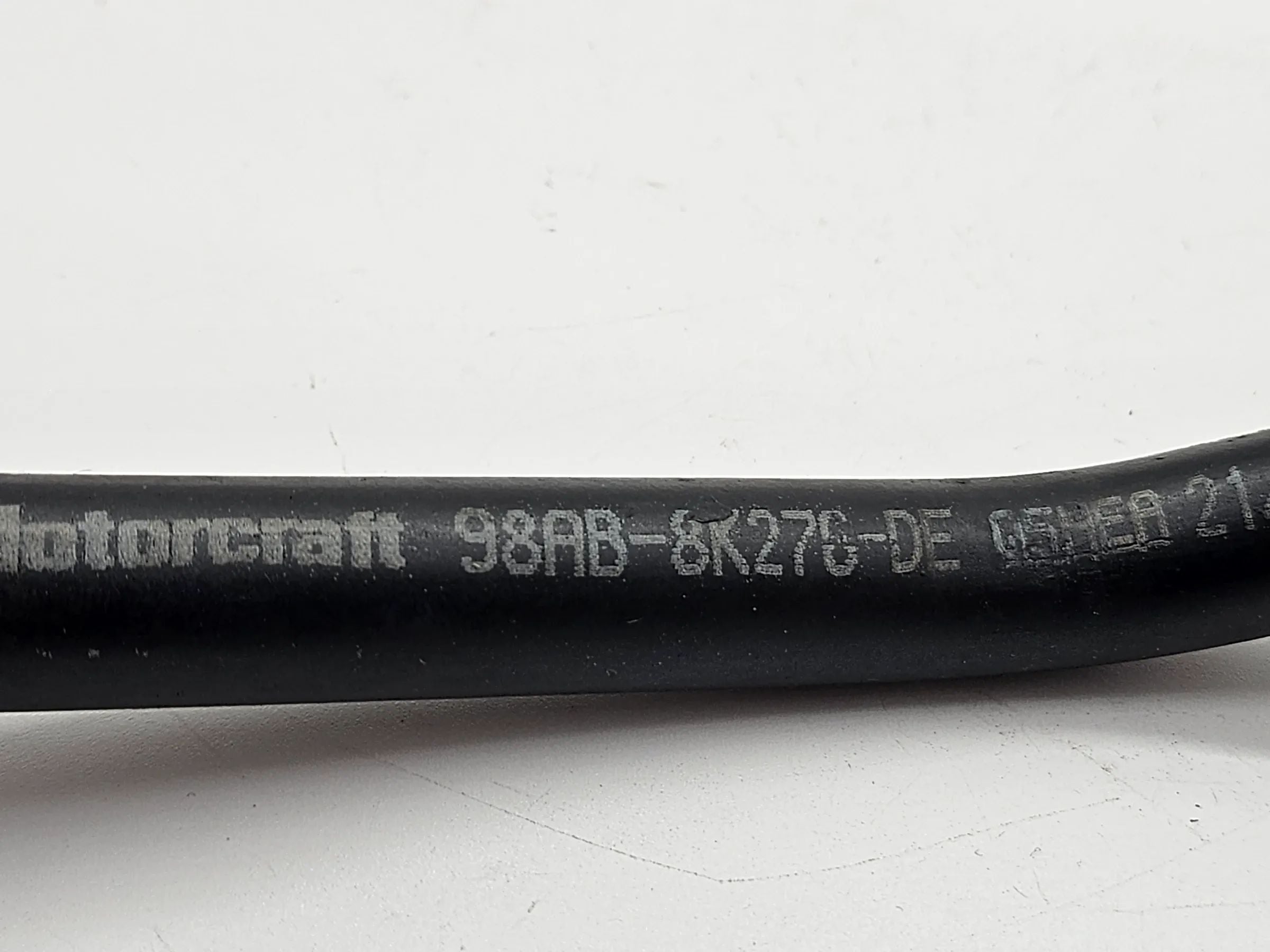 Original Ford Focus Clipper 1.8 TDdi 90 Kühlerschlauch  98AB8K276DE