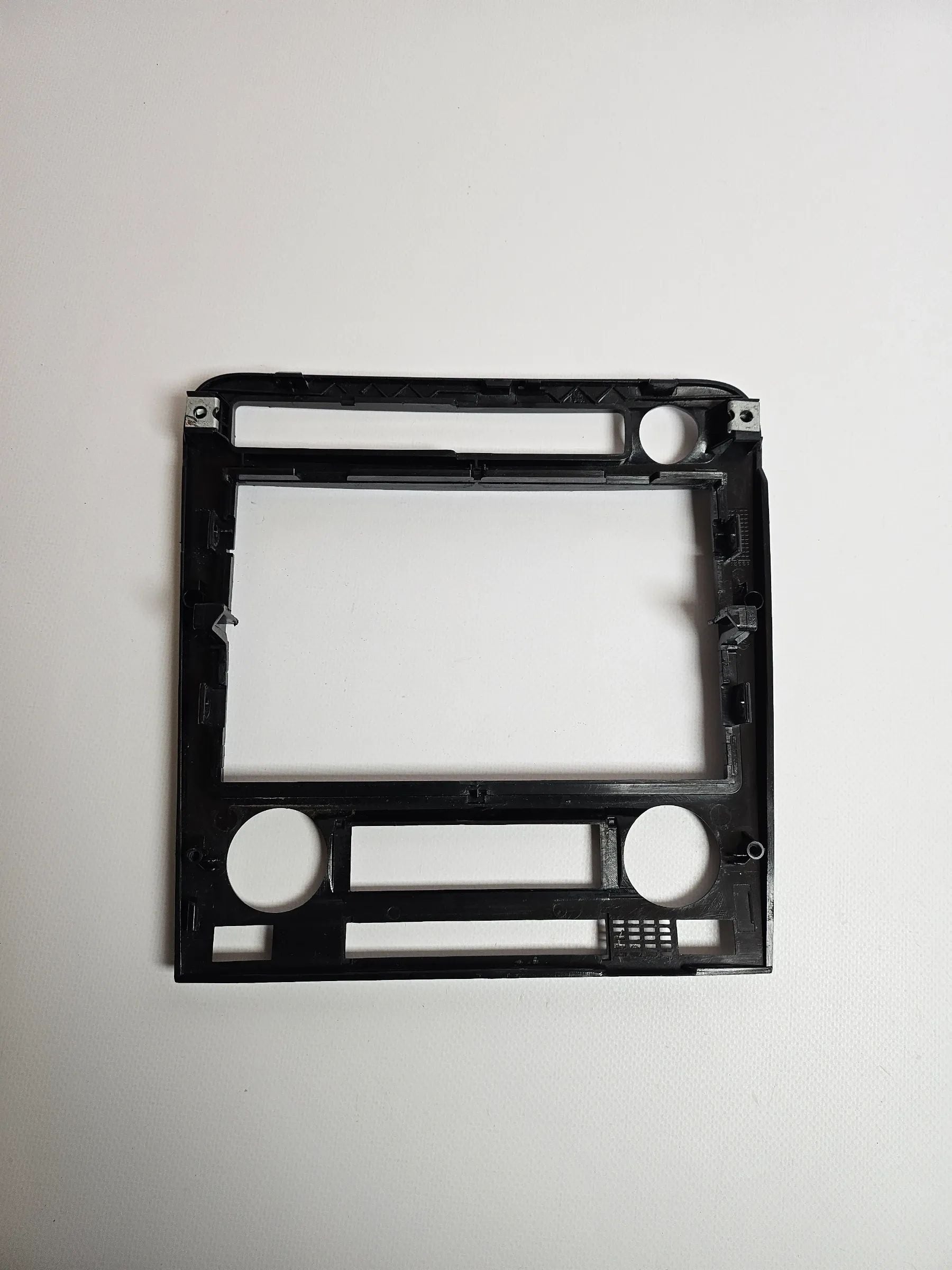 Seat Ibiza 6L Obudowa Konsoli Środkowej Dookoła Radia 6L1858071K czarna