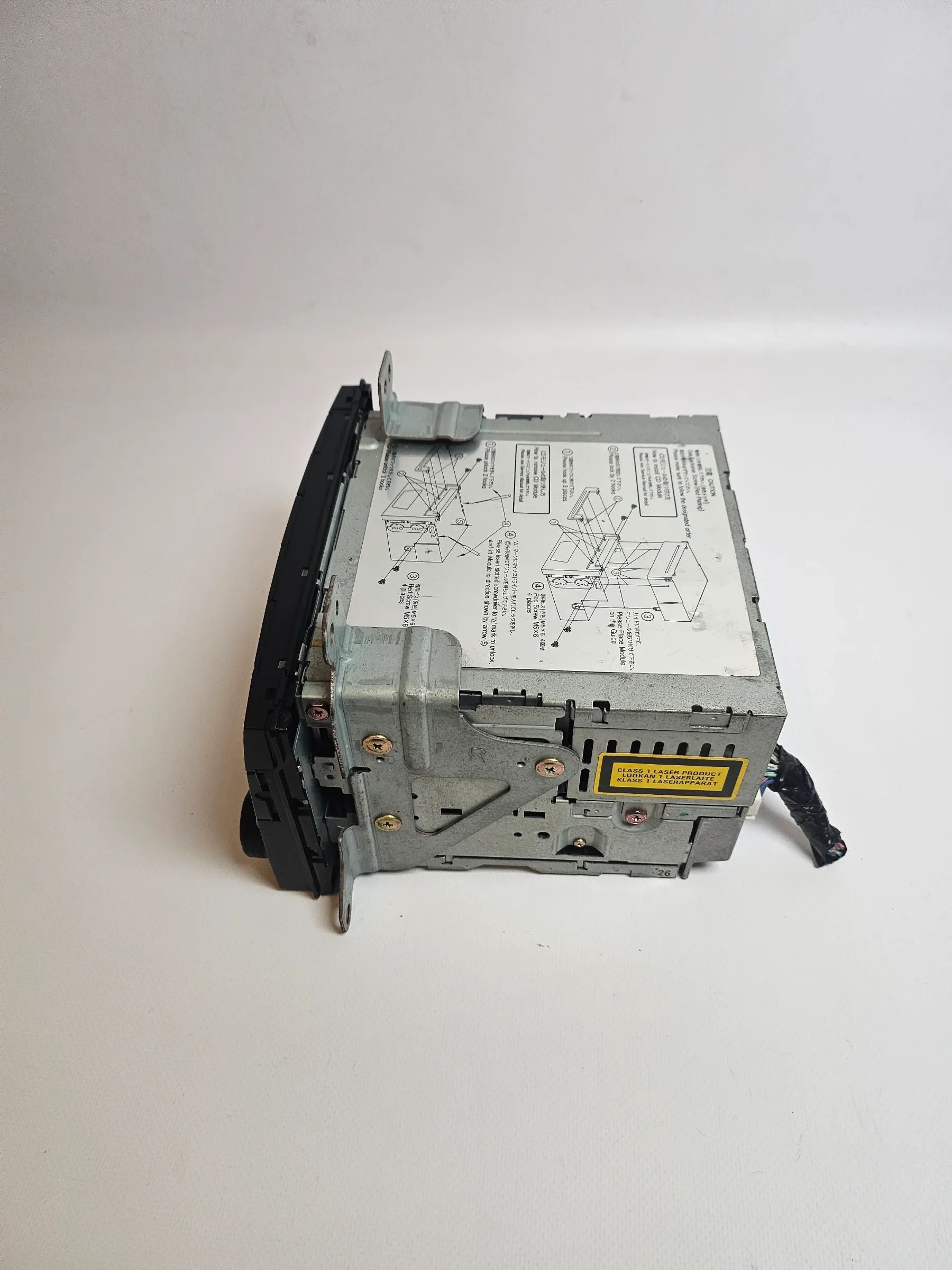 Oryginalne radio CD Mazda MPV II LD67669R0A 14788200