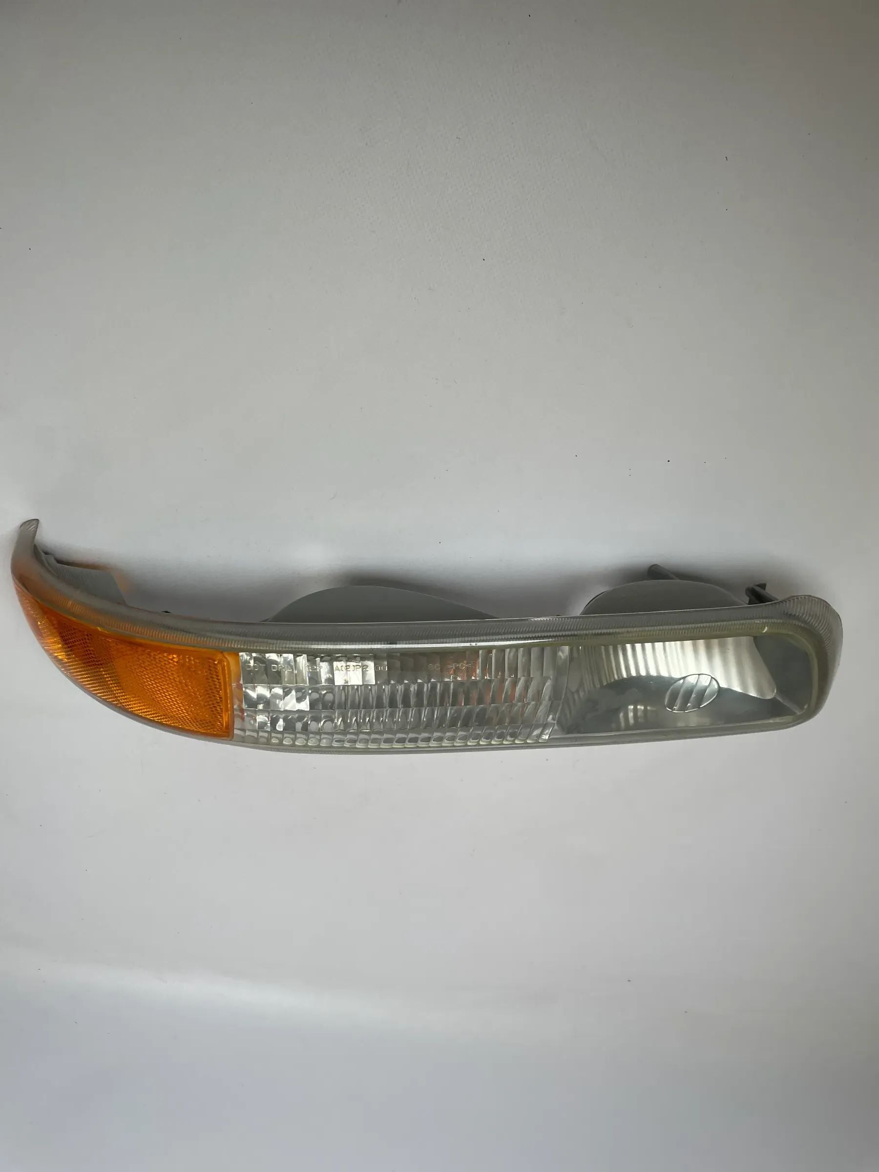 Cheverolet Silver.99-02 Tahoe/Suburb.00-06 Blinkerleuchte Rechts Vorne 901-170R