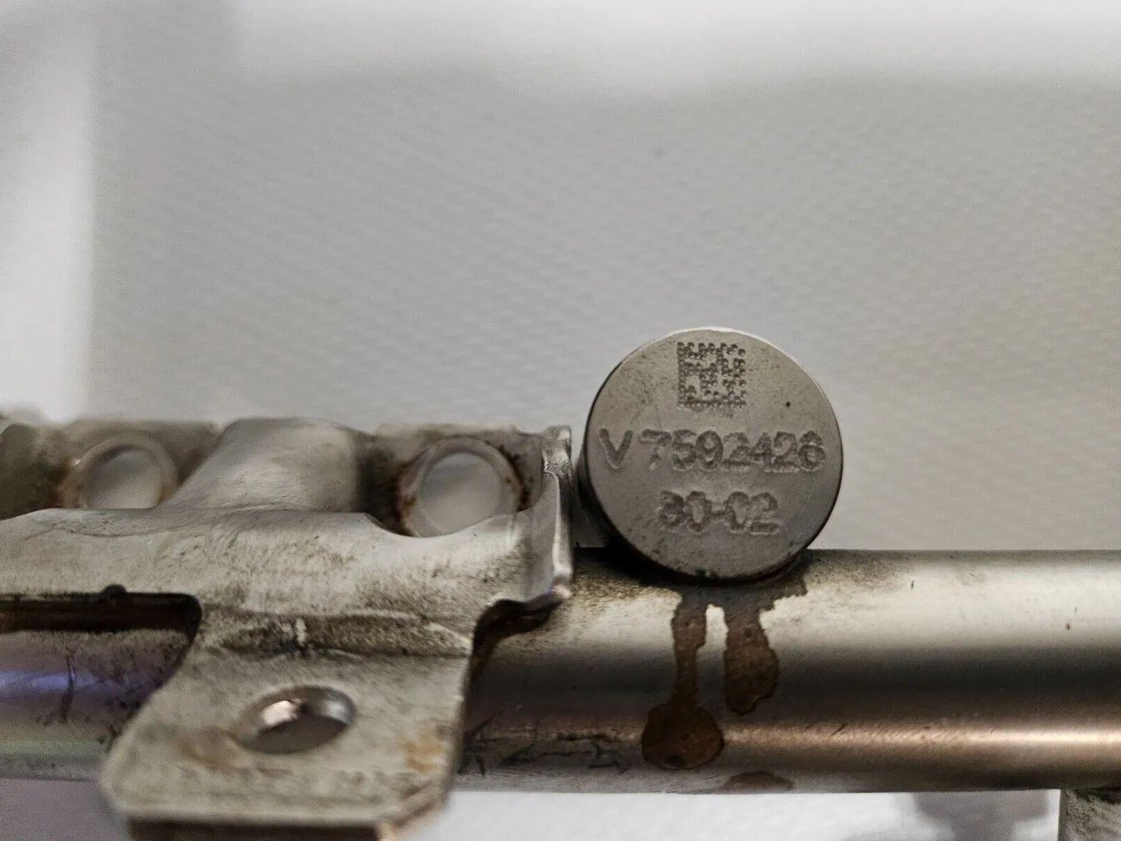 oryginalna LISTWA WTRYSKOWA BMW Seria 3 (F30) 13537592426 / V7592426