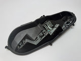 Oryginalny uchwyt lampy tylnej prawy Citroen C1 Peugeot 107 (PM/PN) 25688002