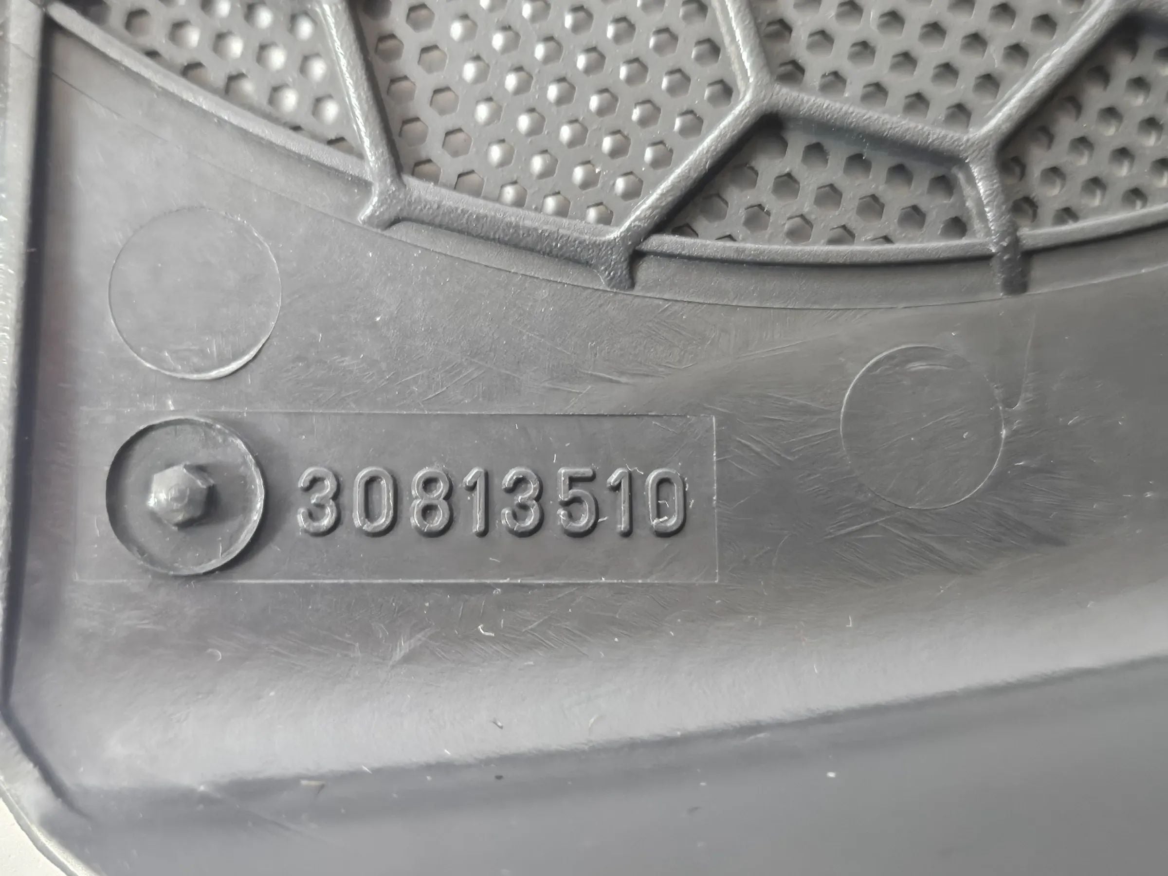 Oryginalna osłona głośnika drzwi Volvo V40 prawa przednia 30813510