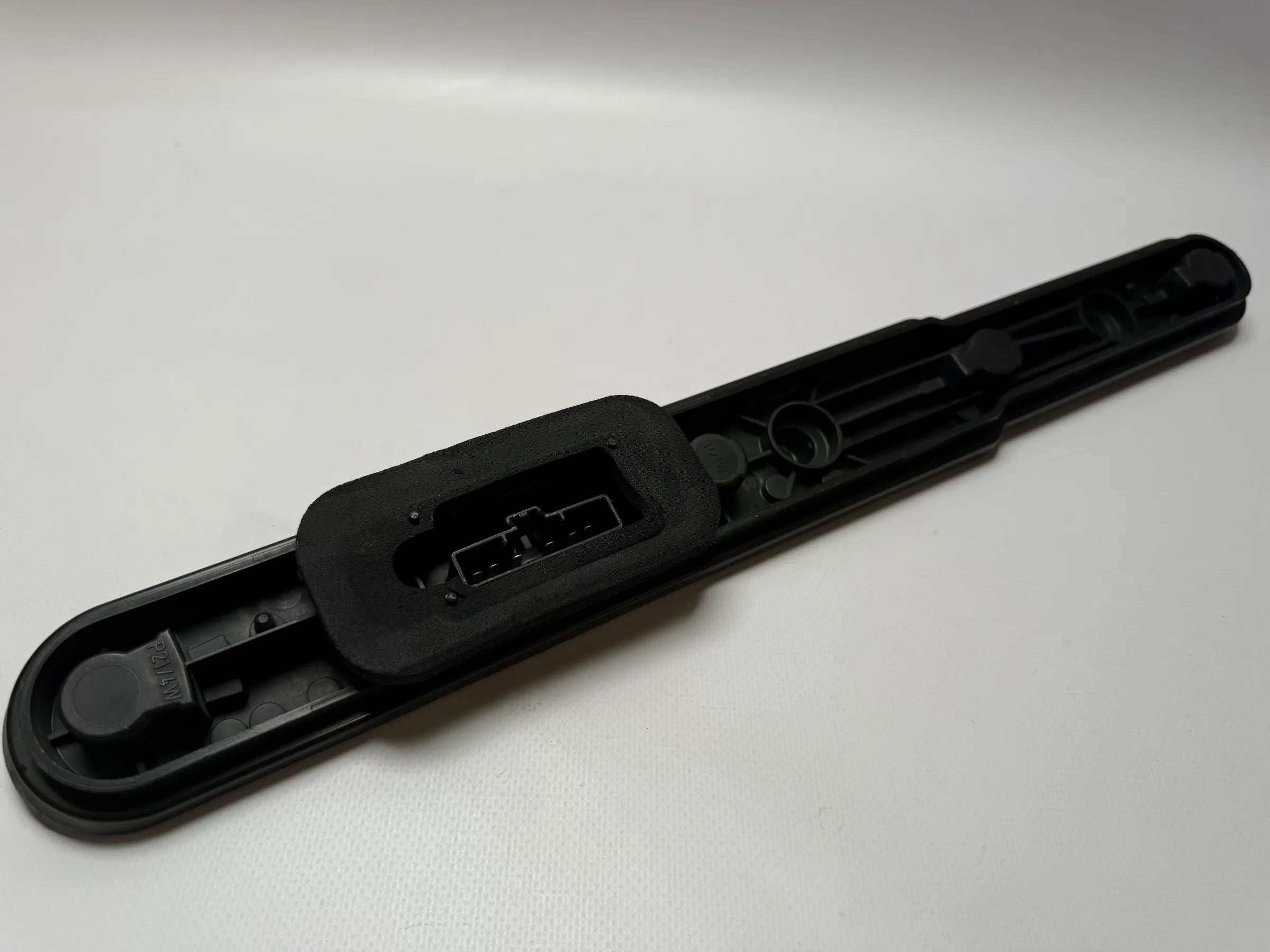 Original Ford Focus C-MAX lamp holder rear light L/R 3M51-13N411-AA / 158 952 