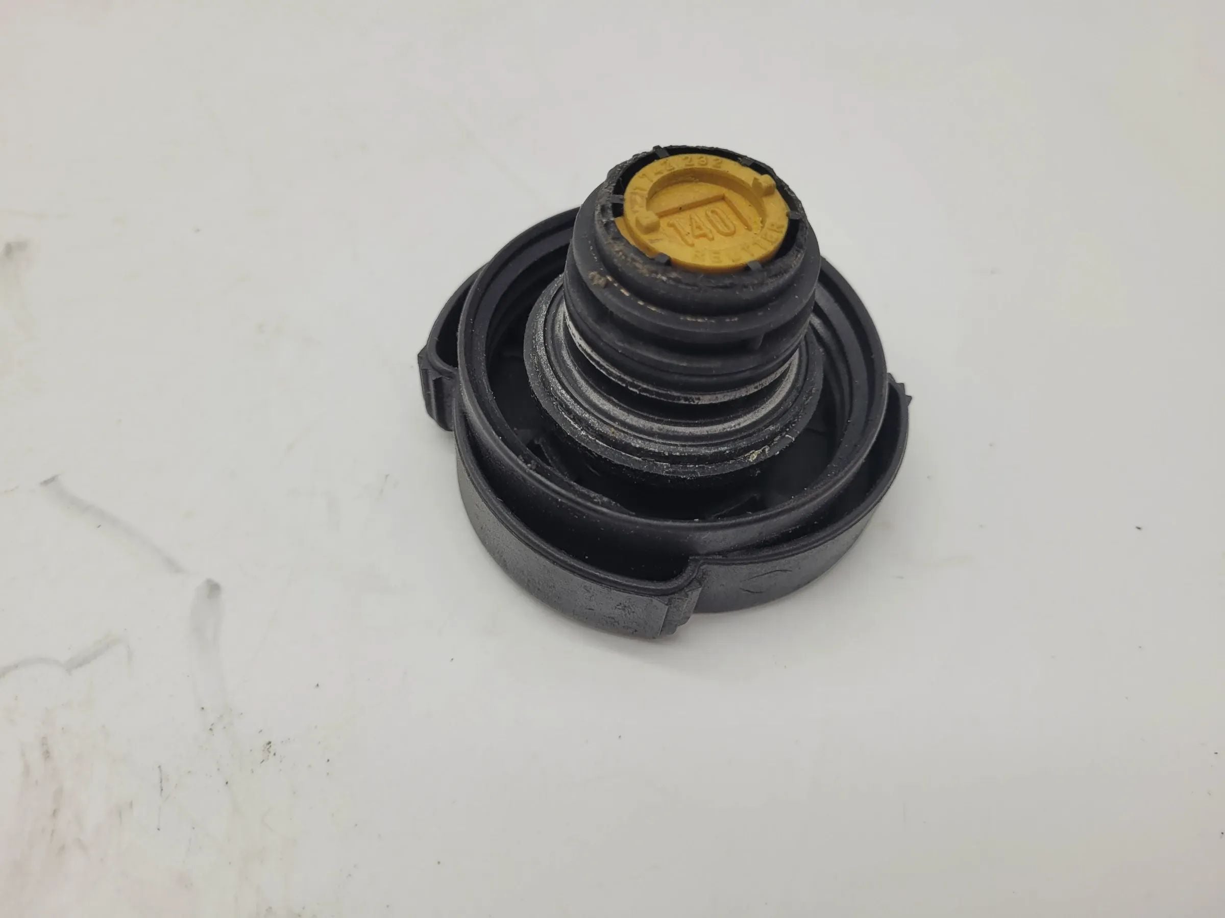 BMW 3 5 7 X3 Series E39 E46 E60 E61 E65 E83 Radiator Cap 1742232