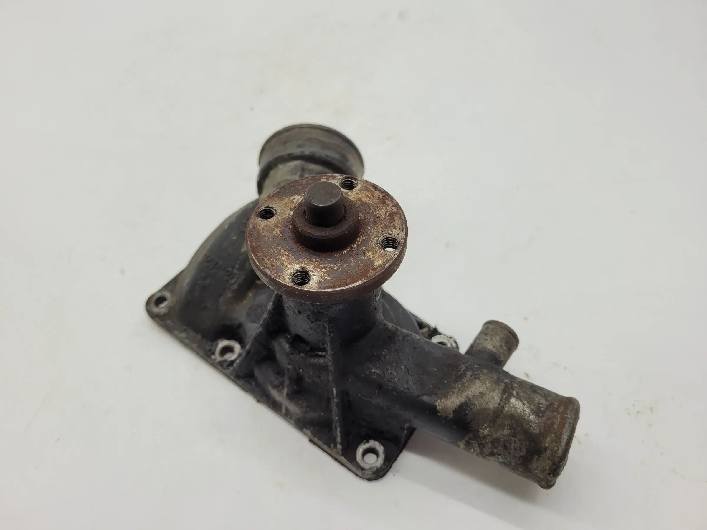 Original Opel Ascona Manta Kadett 1.2 Zylinderkopf Wasserpumpe 9292428