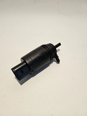 BMW E81 E87 1er E90 E91 3er असली Wischwasserpumpe विंडशील्ड वॉशर पंप 8377612