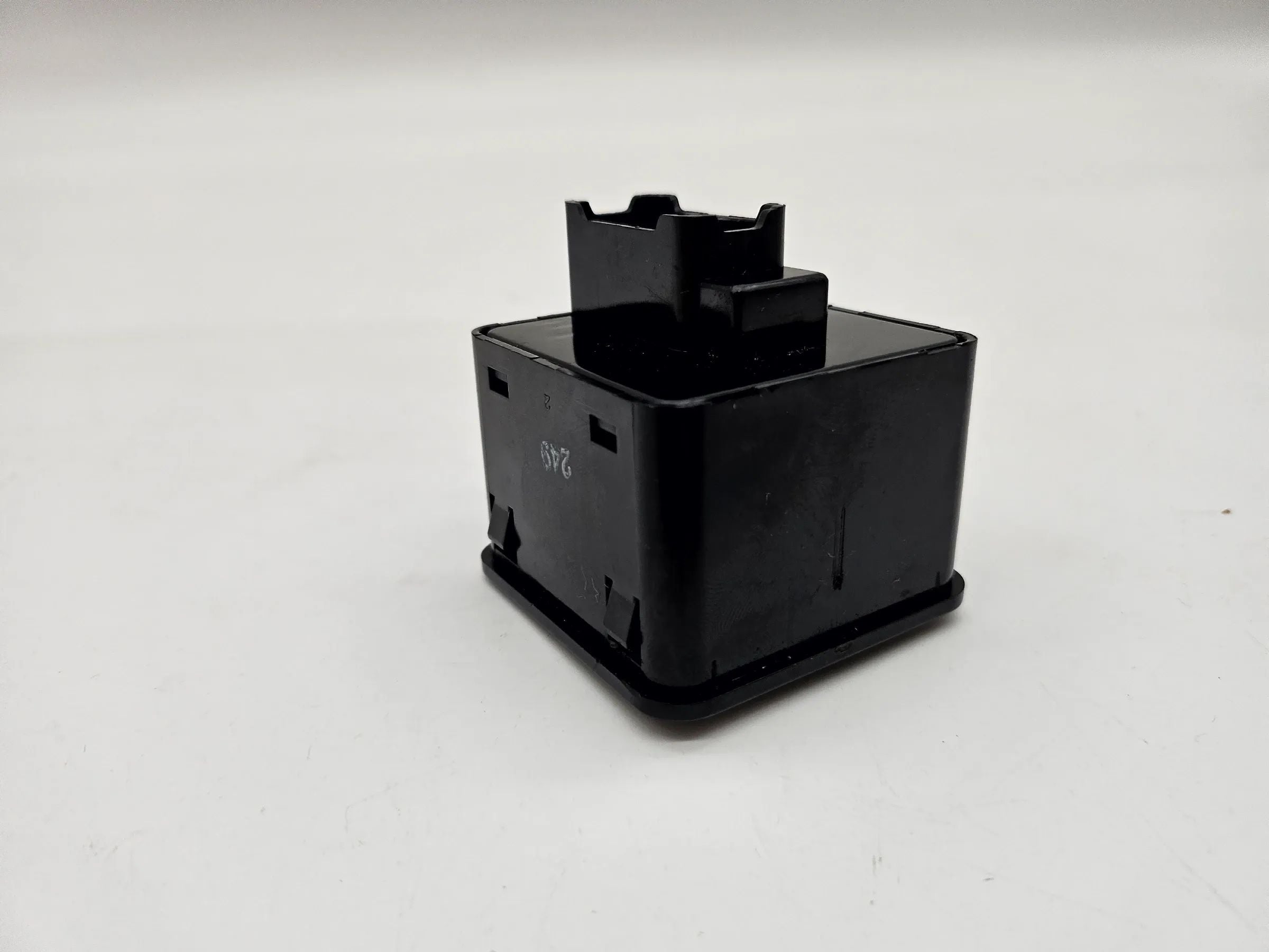 อะไหล่แท้ สวิตช์กระจกมองข้าง โตโยต้า DEMIO (DW) 1.5 16V