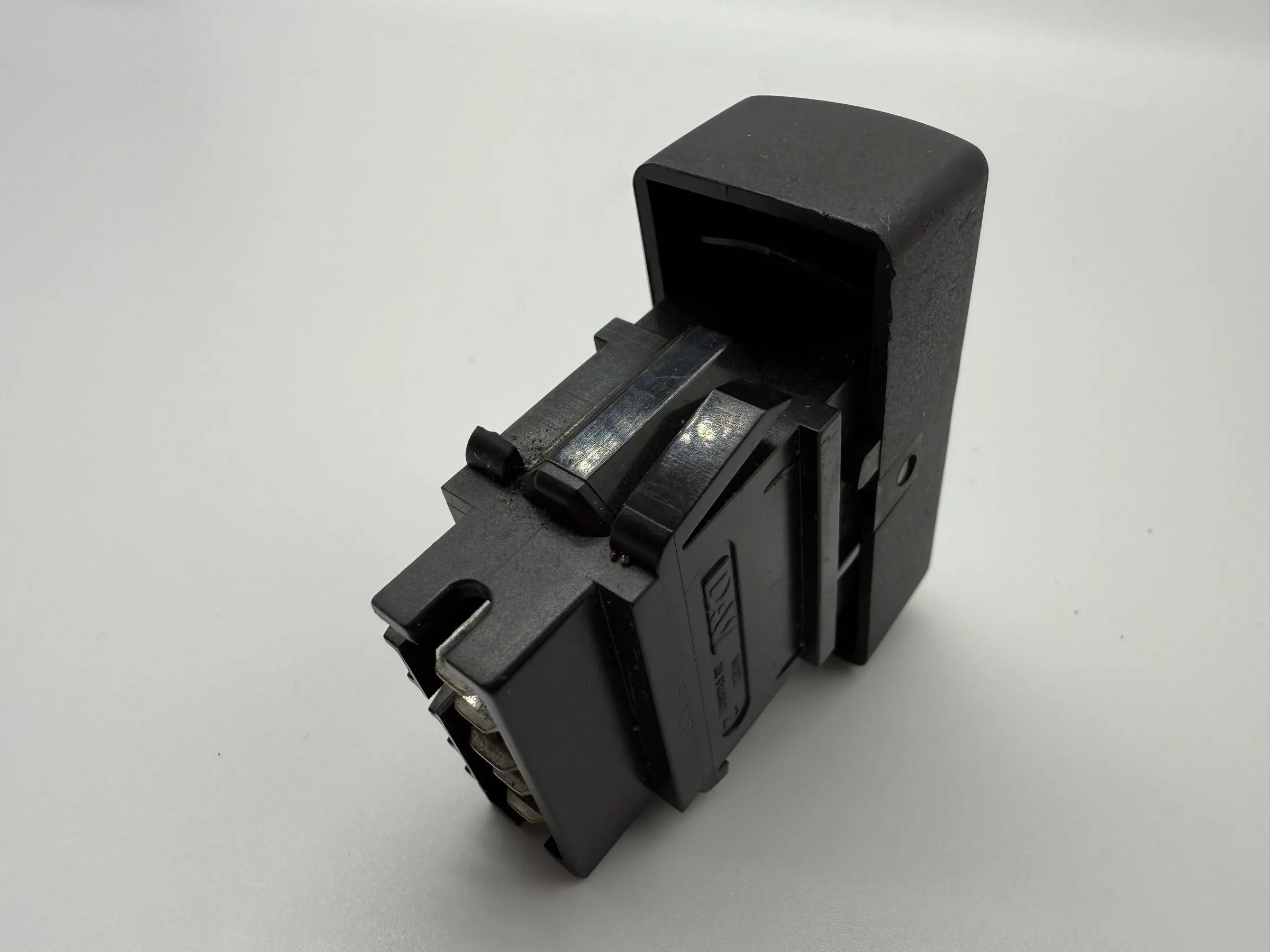 อะไหล่แท้ Renault 19 II/III Cabrio สวิตช์กระจกหน้าต่าง DAV 6000071003