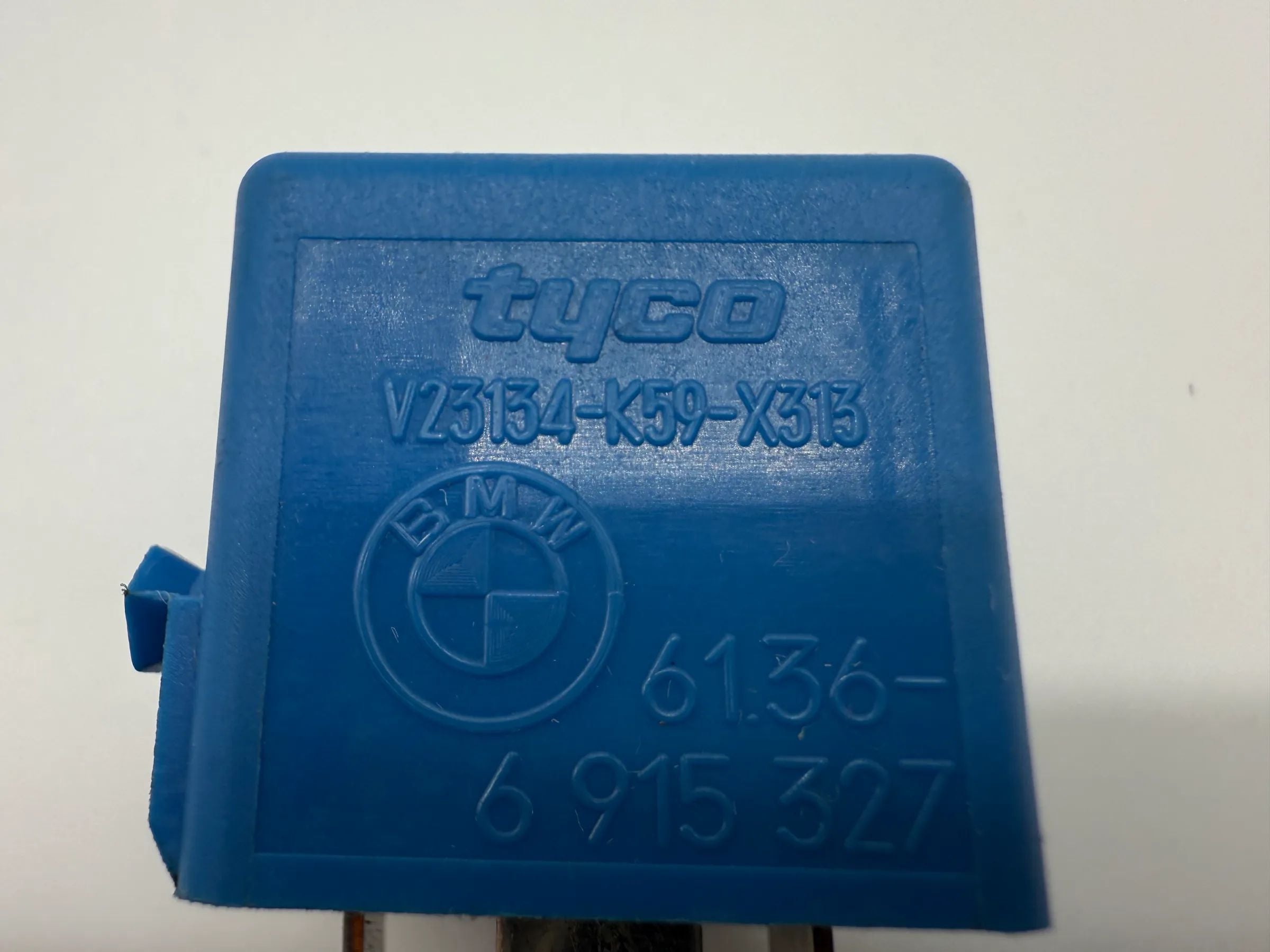 Oryginalne przekaźnik wielofunkcyjny BMW E81/87 F20/21 E46 E90 61366915327