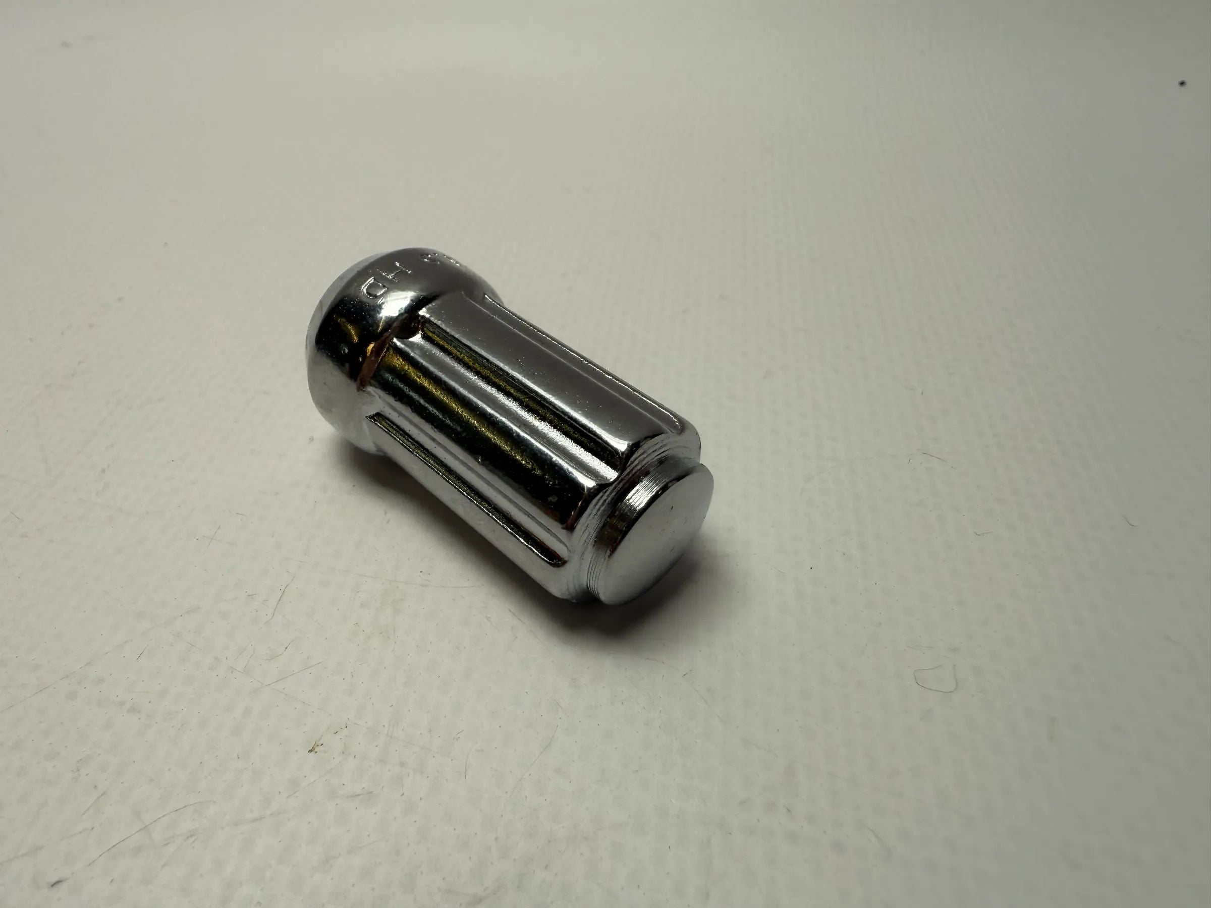 Original Ford  Bronco Radmutter M12X1.5 HD