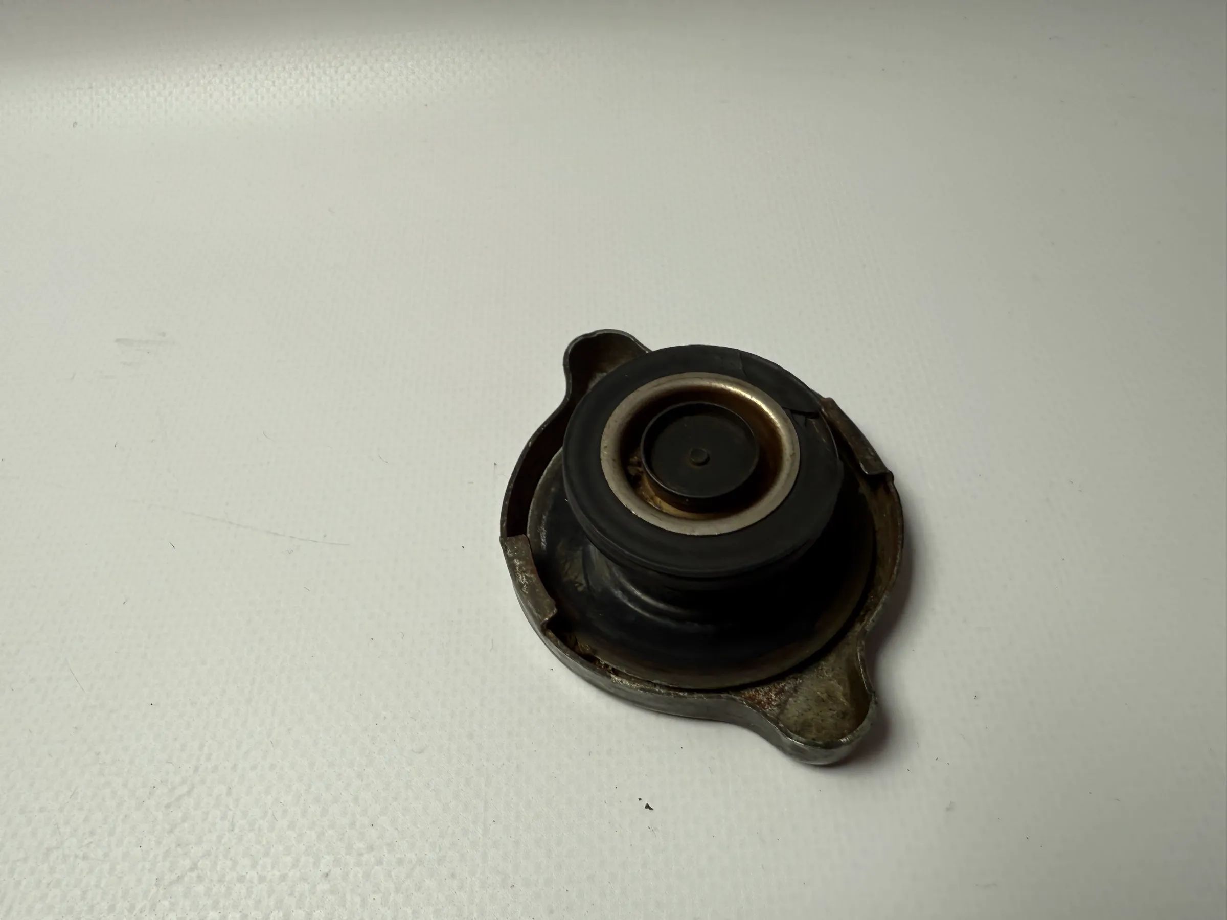 Original Opel AC Delco Tapón de Radiador para Rekord, Commodore, Admiral, Kapitän, etc. 549 7