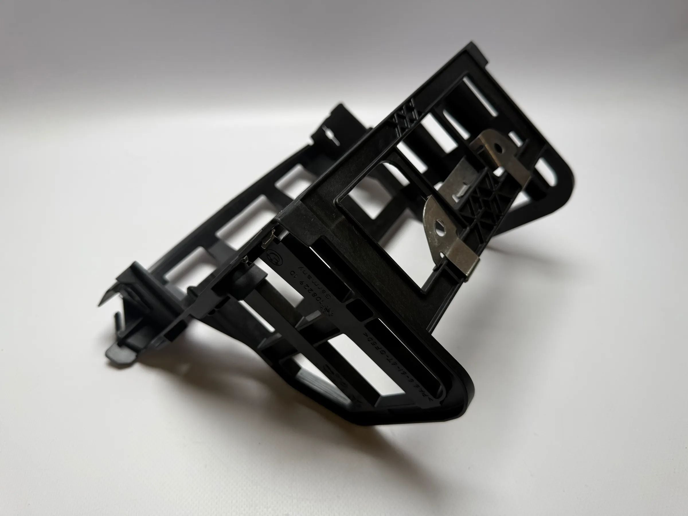 Original BMW E90 E91 installation frame navigation function carrier radio slot 51456976958 