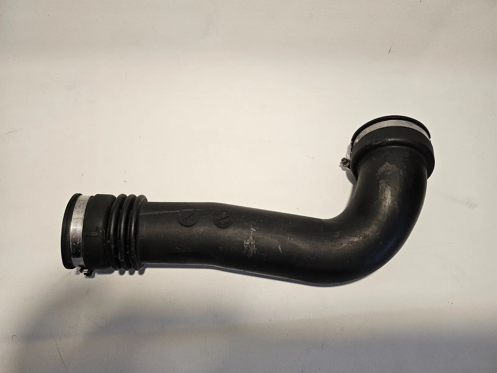 อะไหล่แท้ Mercedes W220 4.0 CDI ท่อดูดอากาศขวา A6280980001