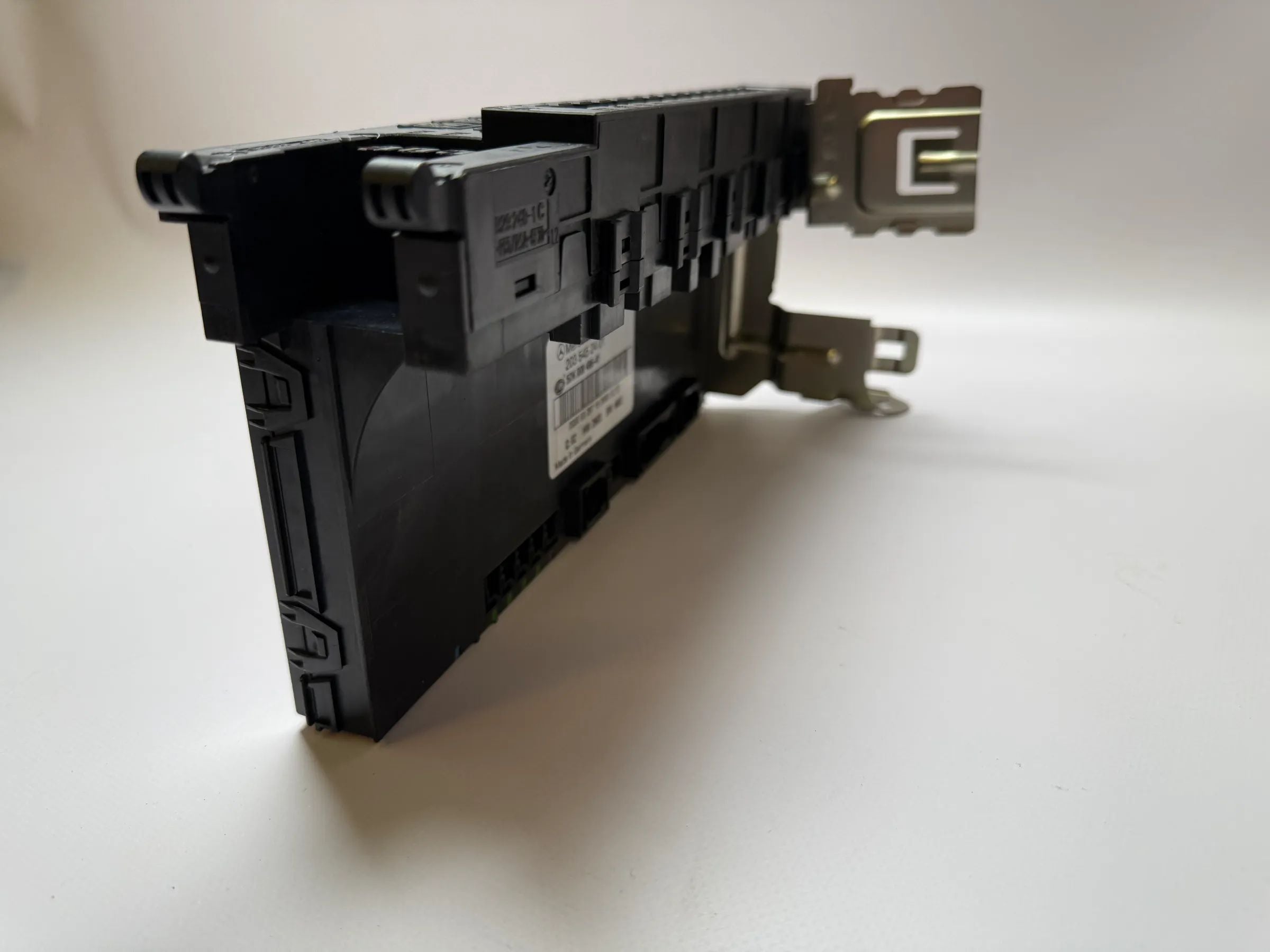 Caixa de Fusíveis Original Mercedes-Benz C-Klasse W203 Módulo SAM A2035452401