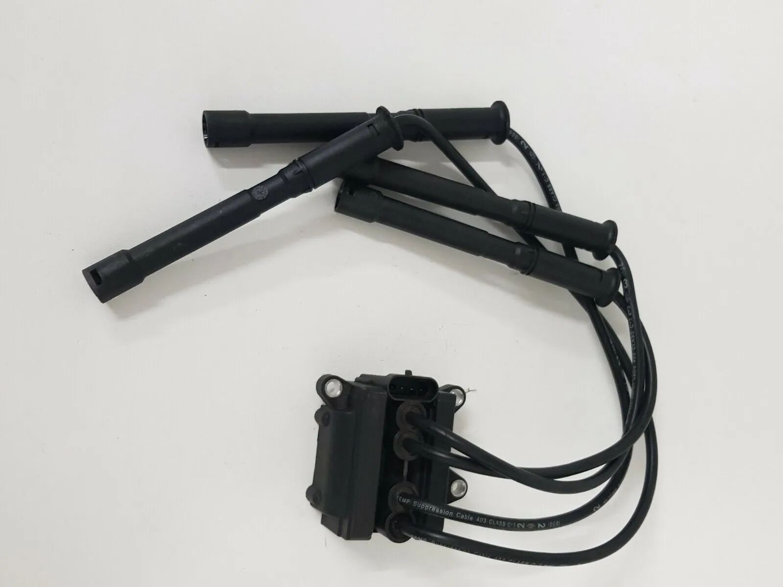 Renault トゥインゴ 純正イグニッションコイル Hüco D4F702 138712 1.2 16V 初期モデル 55KW 75PS