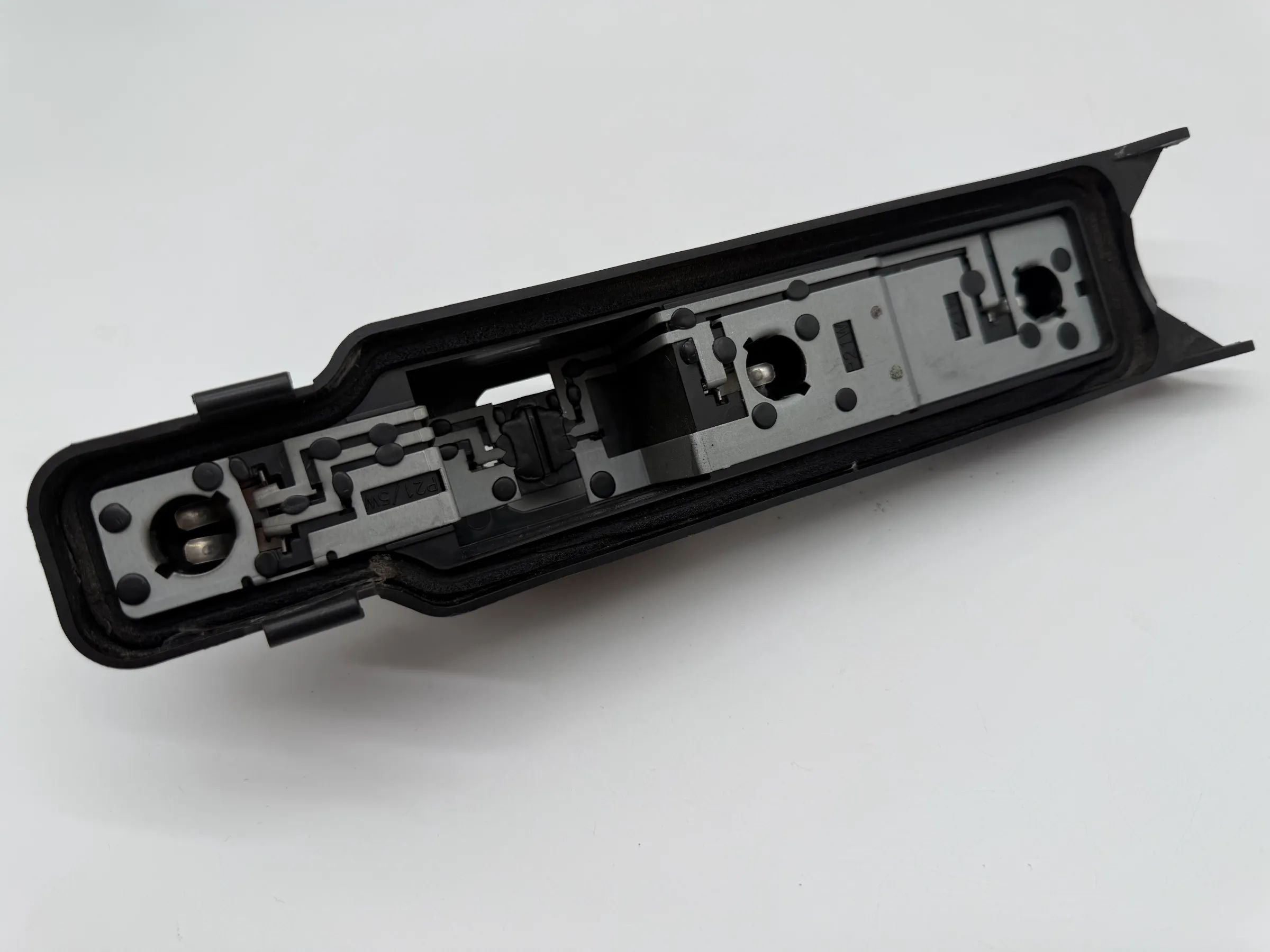 フォード フォーカス 純正 右 リアランプランプホルダー XS4X13N004EC