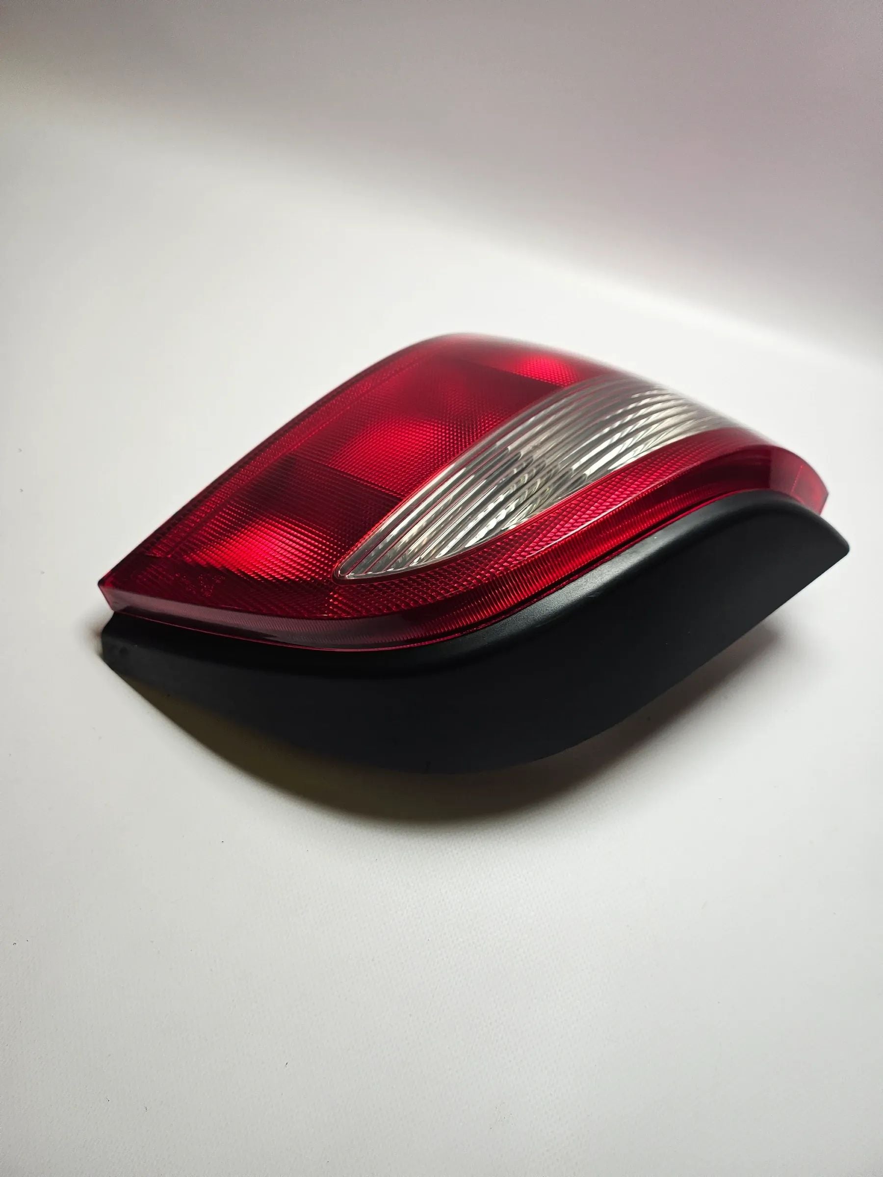 อะไหล่แท้ไฟท้ายซ้าย Renault Megane 1 1999-2003