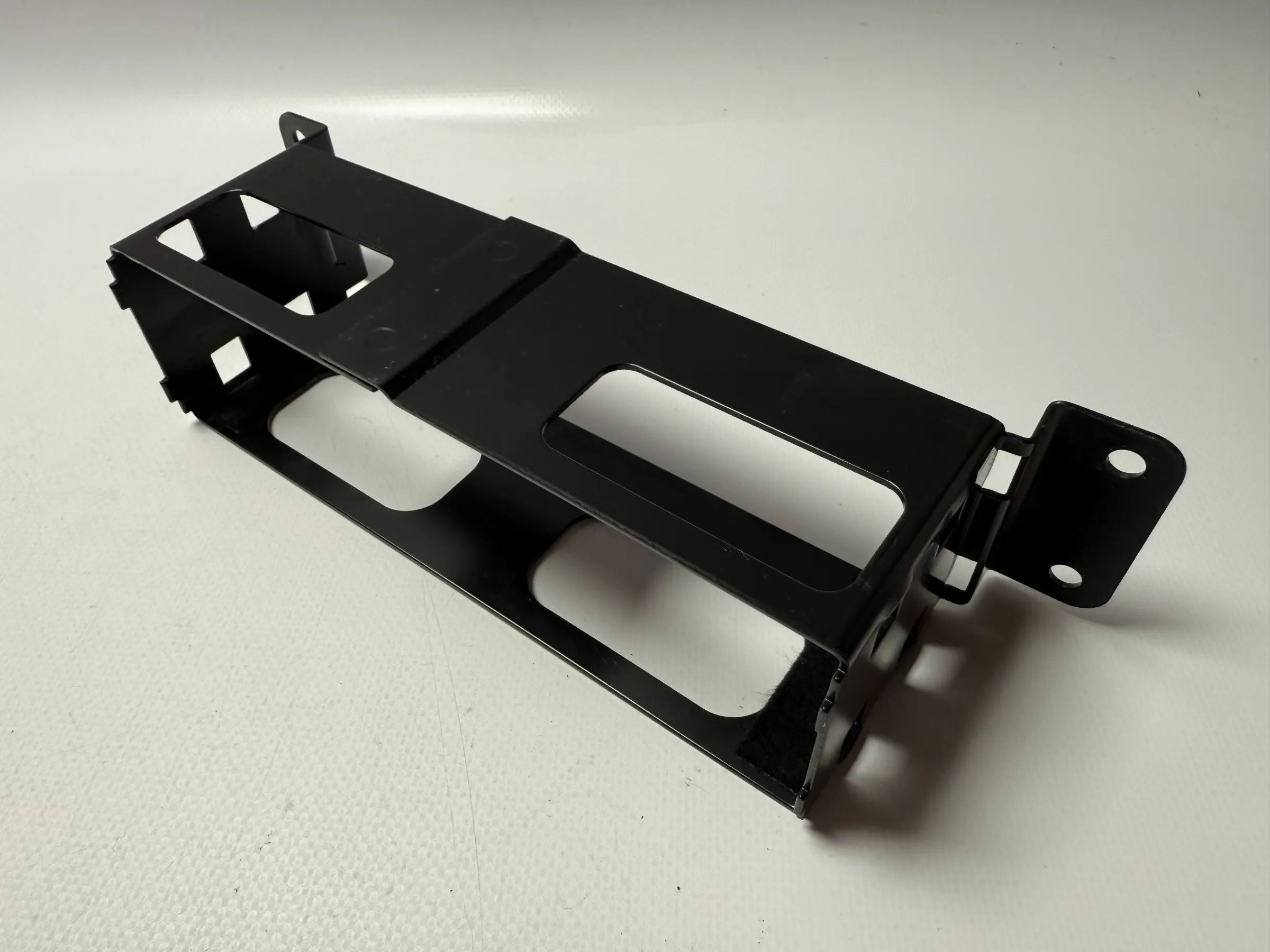 Originele BMW E39 Beugel Navigatiecomputer 65.90-8 370 933 / 65908370933