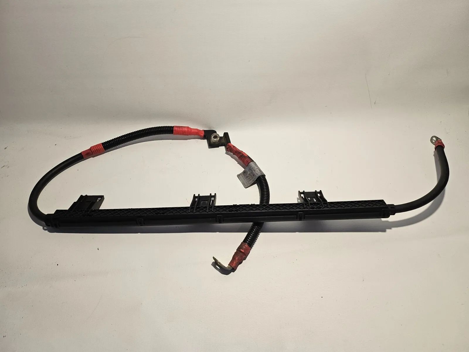 oryginalny przewód plusowy do akumulatora BMW 1ER E87 E90 E91 N46 7530721