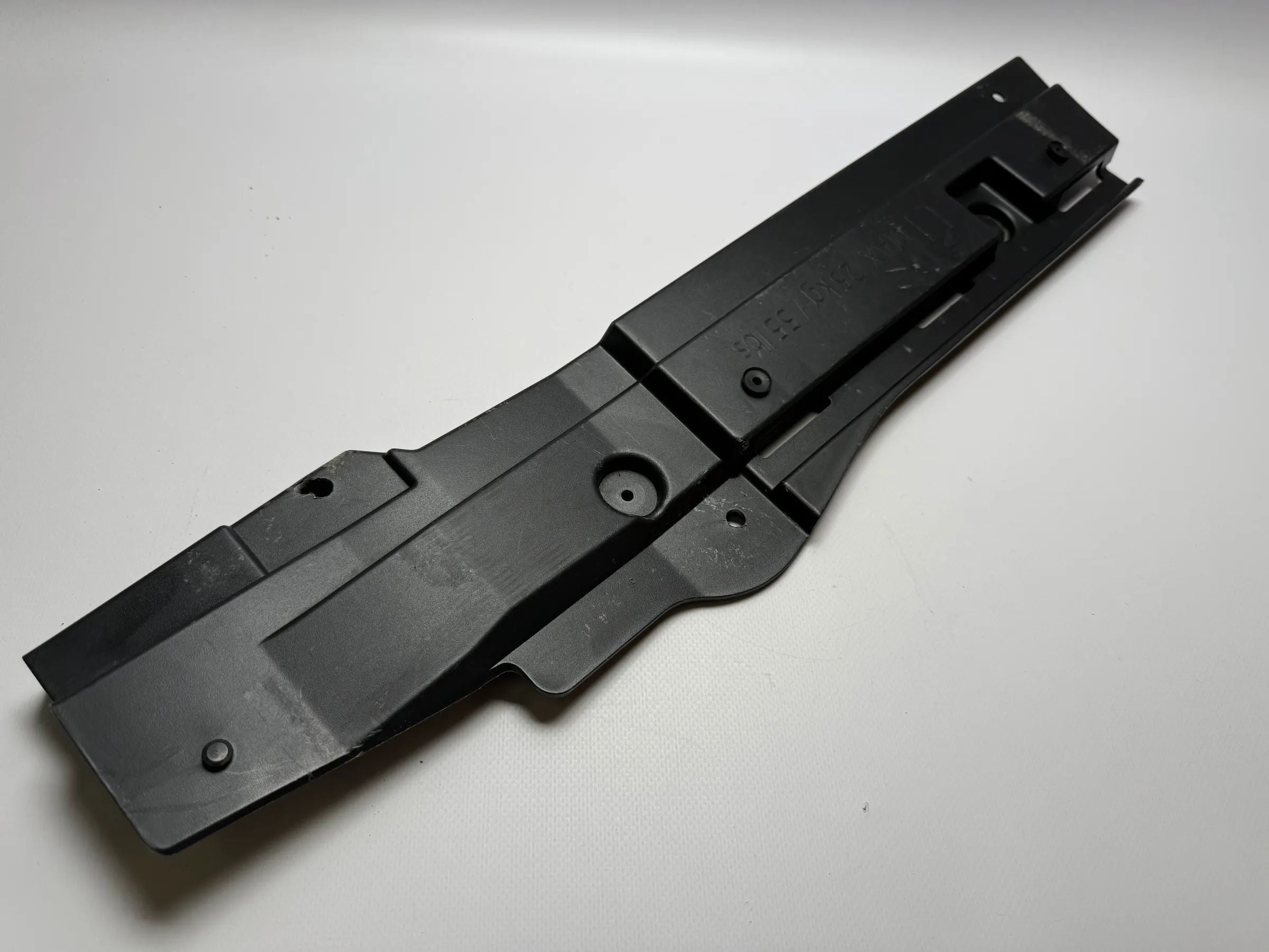 Original BMW 3 Series E91 Touring trim trunk support side member 7068885 