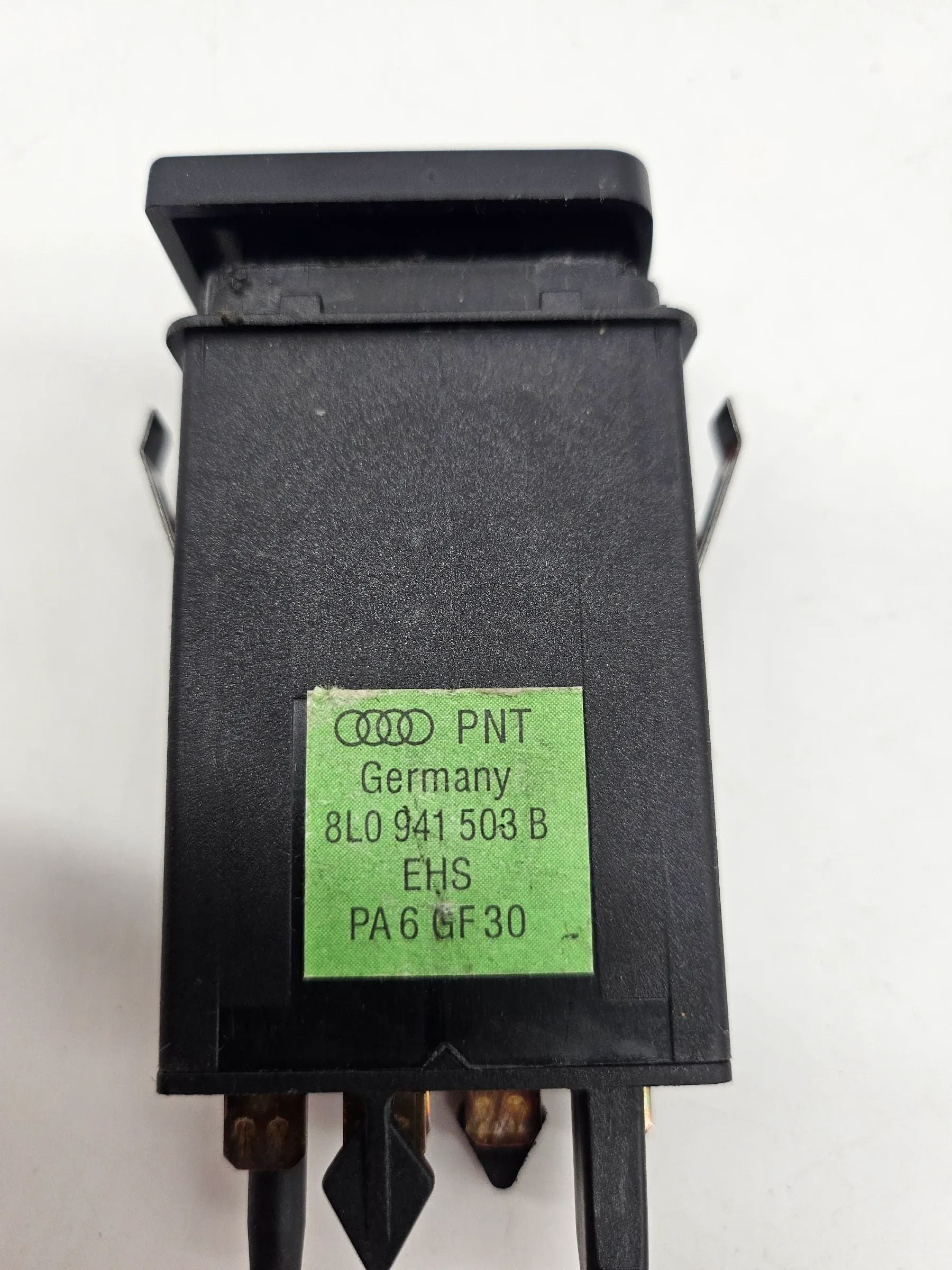 Oryginalne Audi A3 8L Przełącznik Podgrzewania Tylnej Szyby 8L0941503B