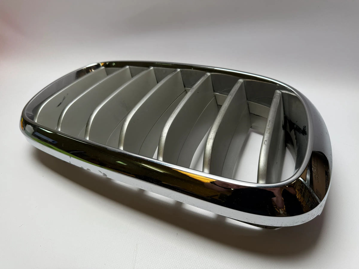 Orijinal BMW X5 F15 F16 Ön Izgara Sağ 7316076