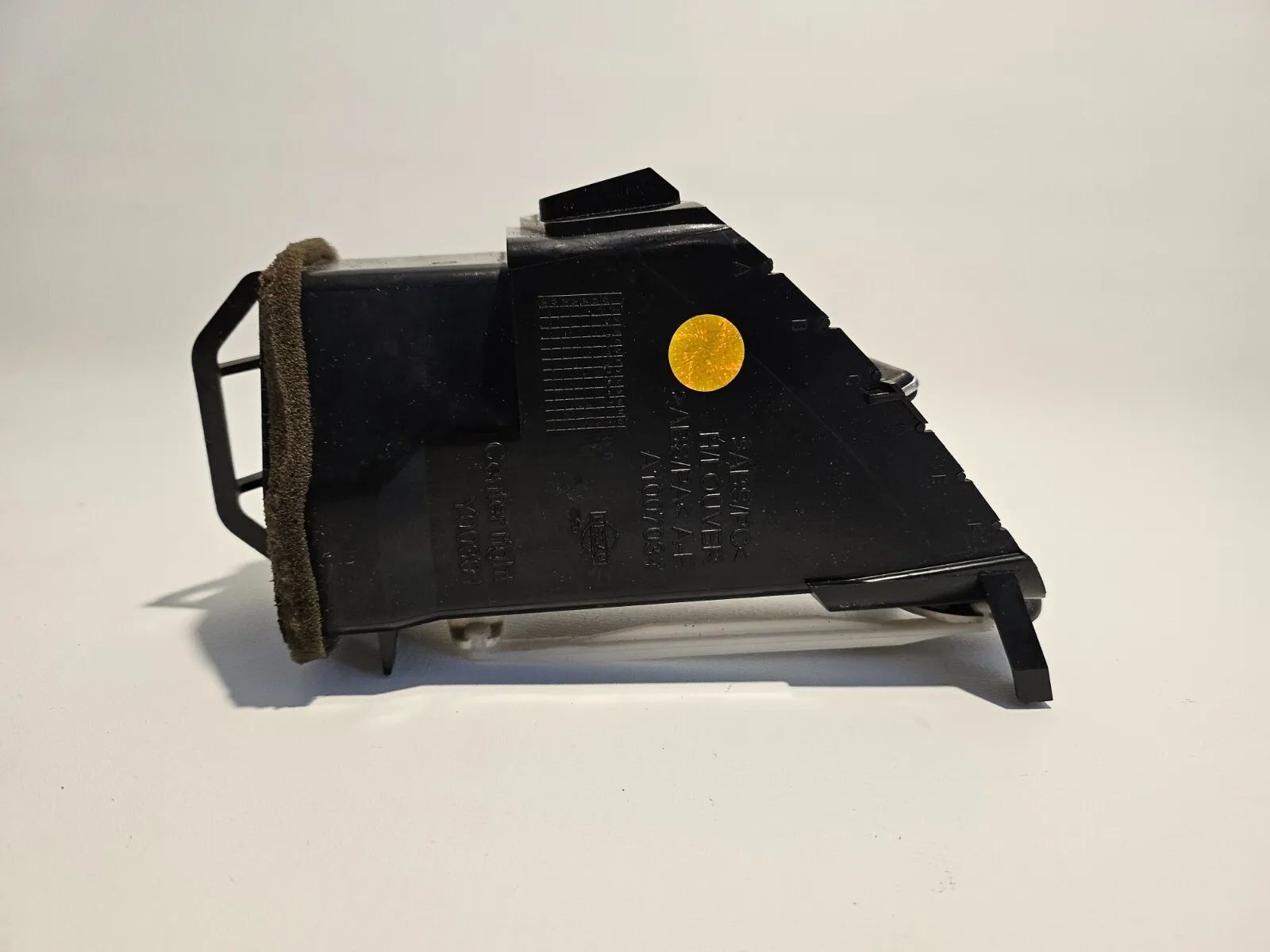 Original Nissan Primera P12 Lüftungsdüse Lüftung A1007034