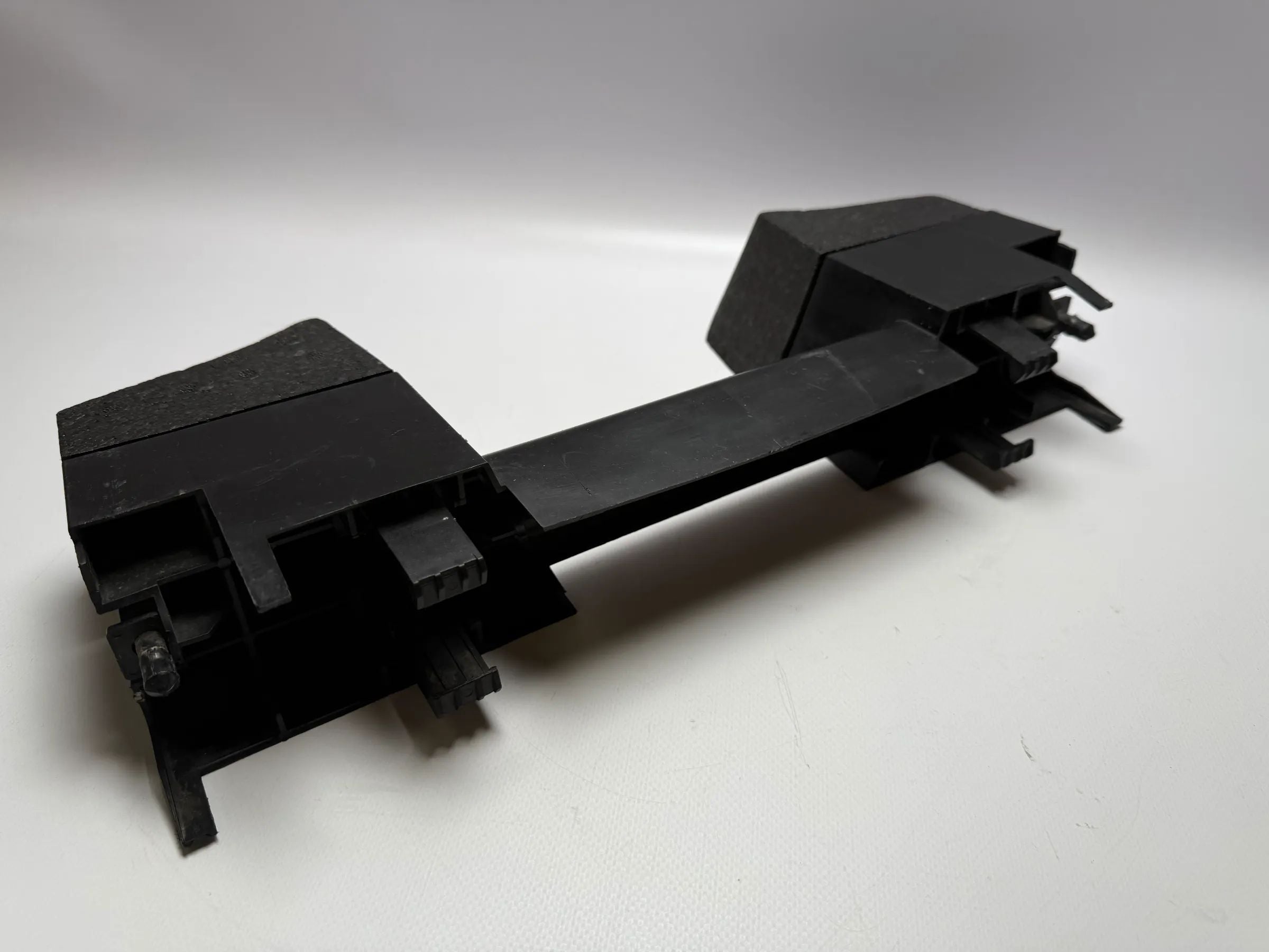 Support de pare-chocs original Alfa-Romeo 60694014-SX / DX