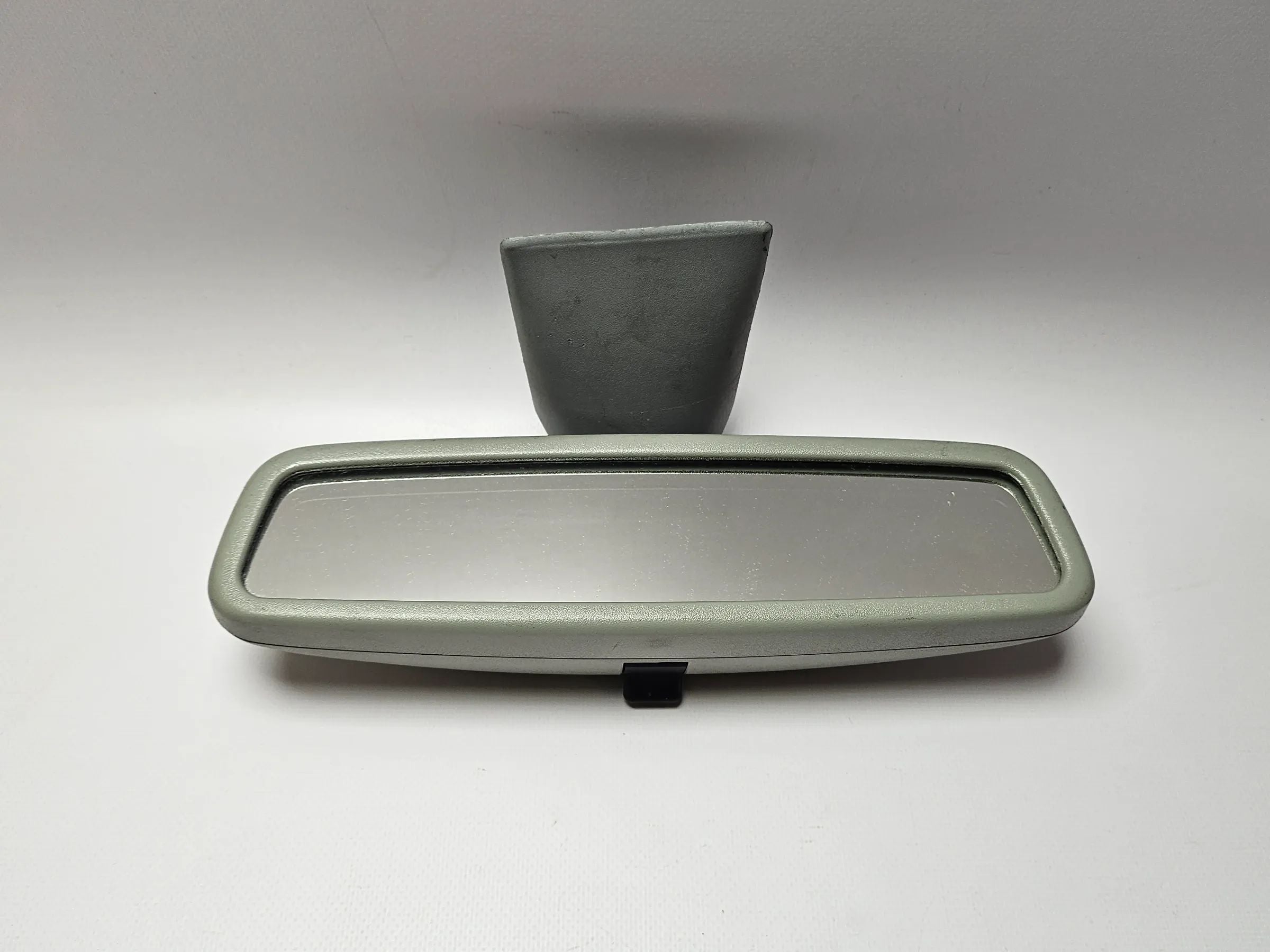 Orig. W203 C208 C209 W210 S210Innenspiegel Rückspiegel  oriongrau A 2088100117