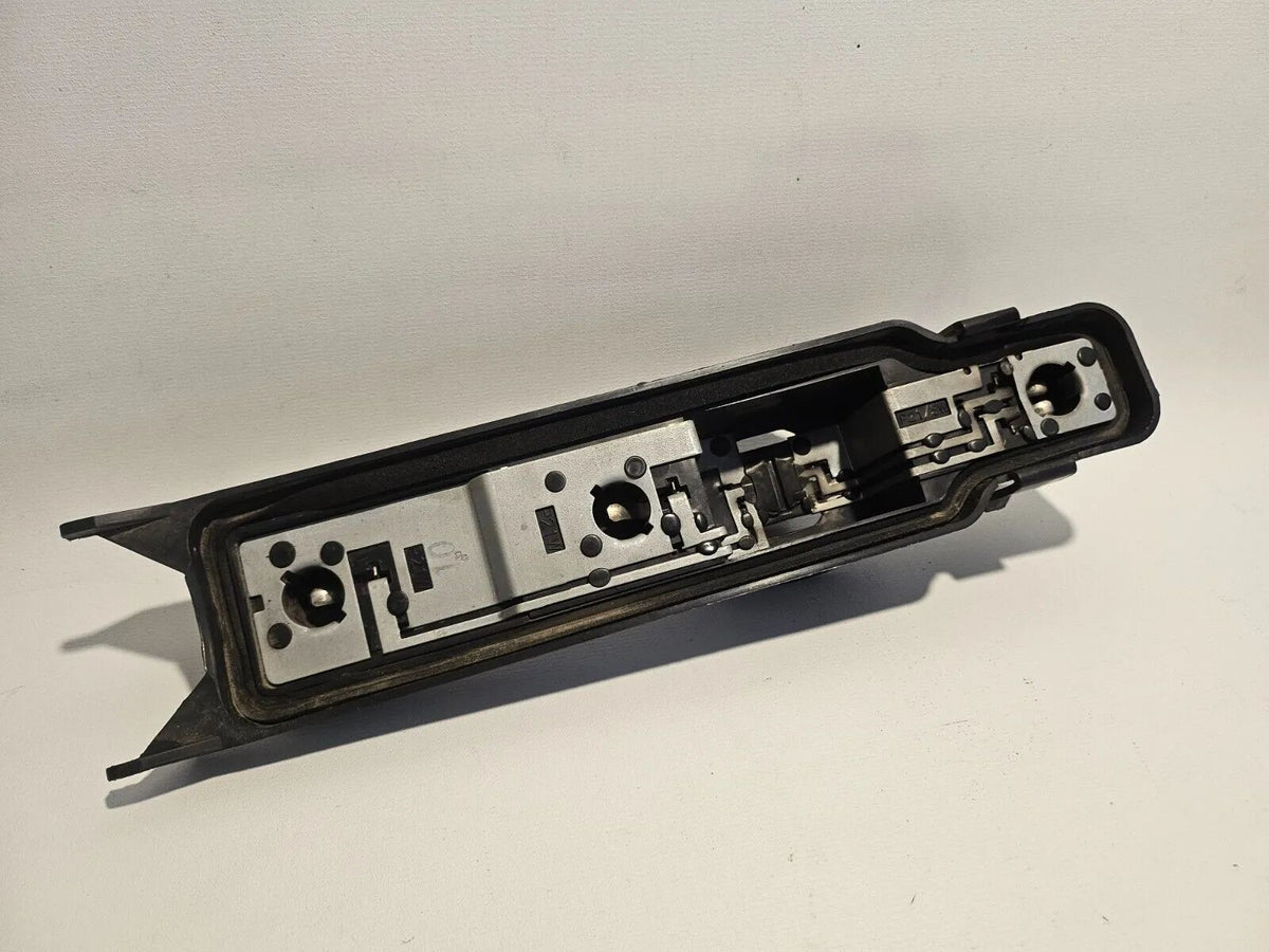 Suporte Original FORD para Luz Traseira para FOCUS C-MAX, FIESTA V 1094961 – Peças Auto-veritas